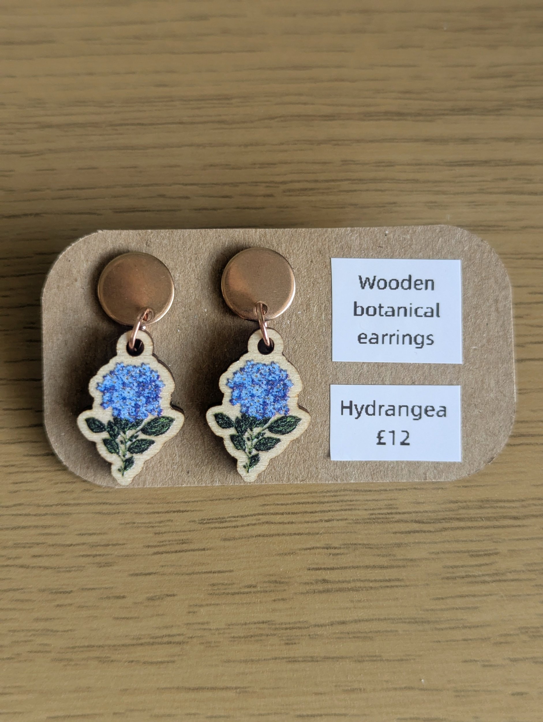 Botanical wooden earrings- Hydrangea