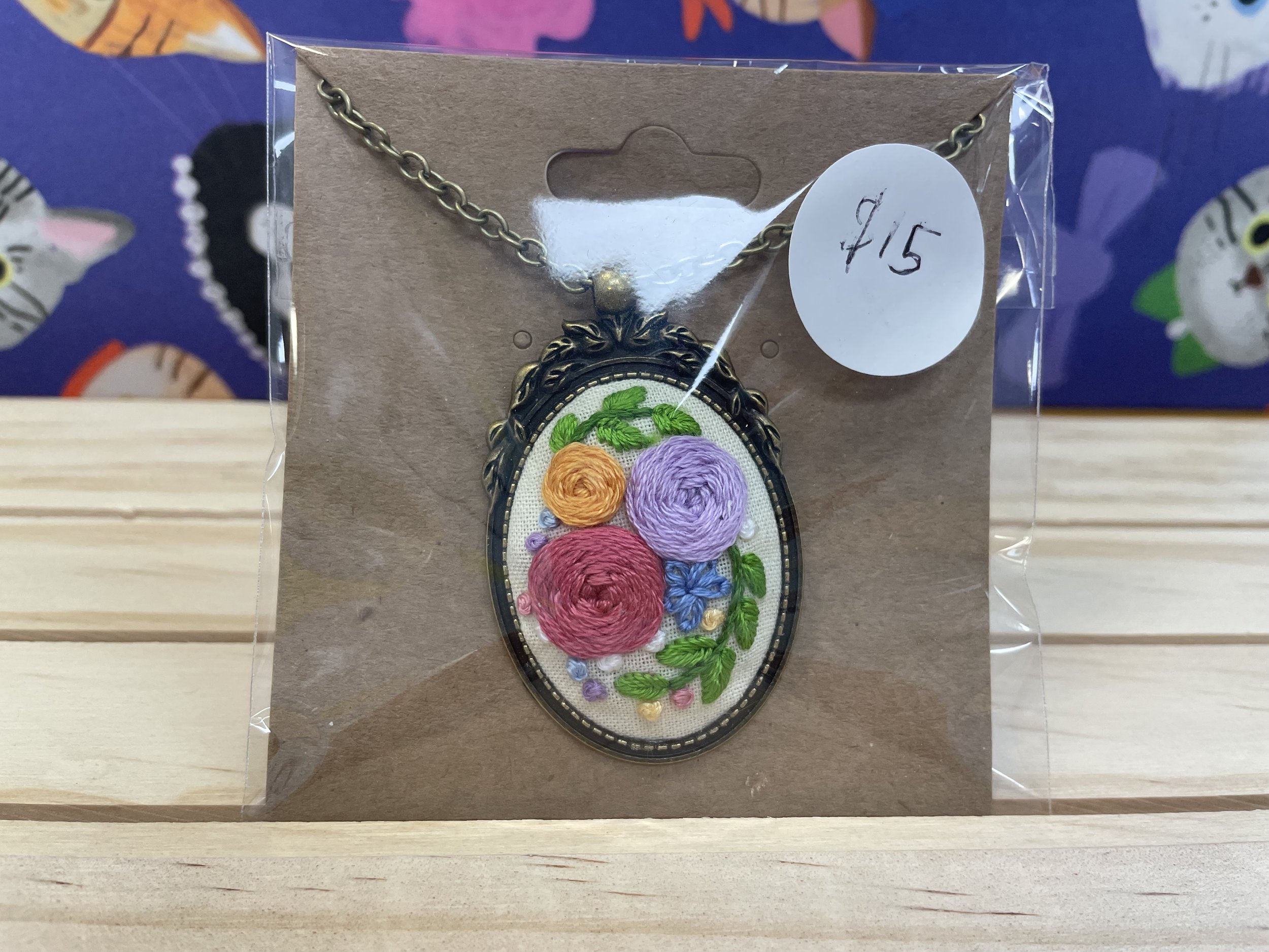 Necklace: Flower arrangement