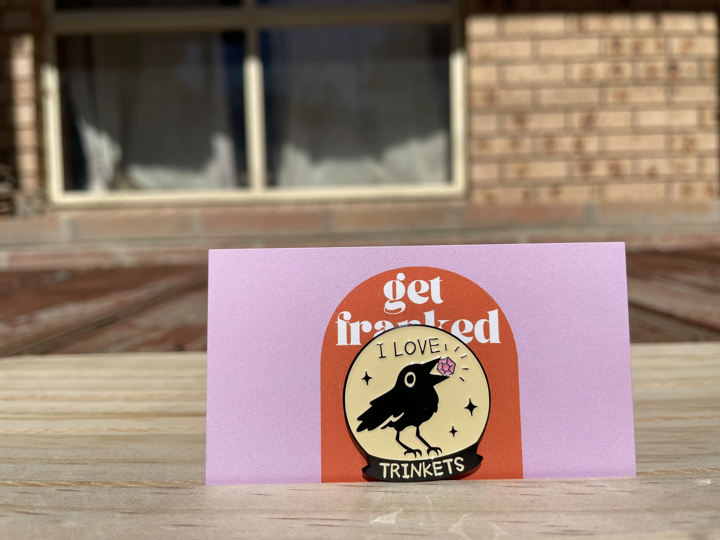 Needle minder: "I love trinkets"