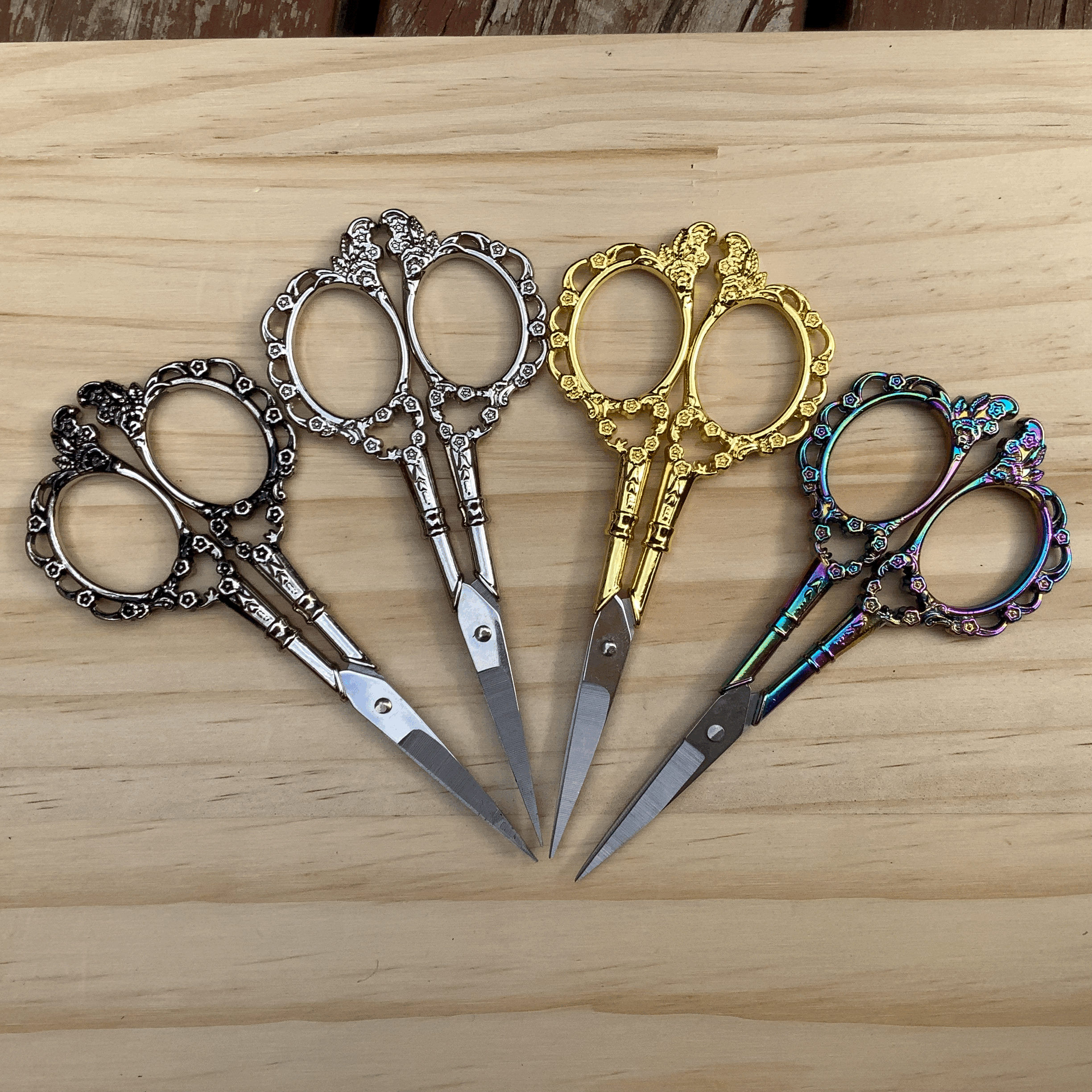 Floral scissors (Type 1)