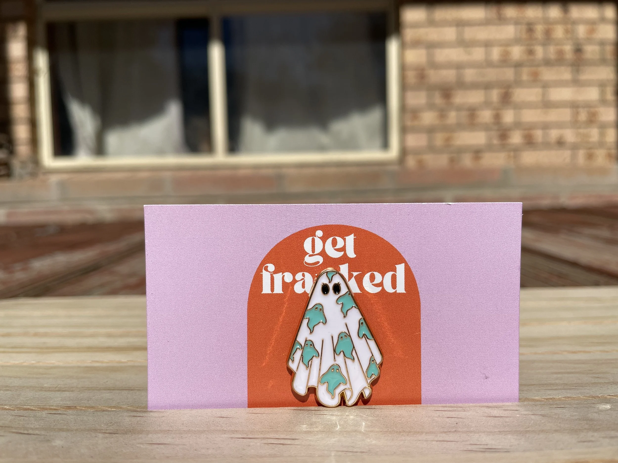 Needle minder: Ghost (with blue ghosts)