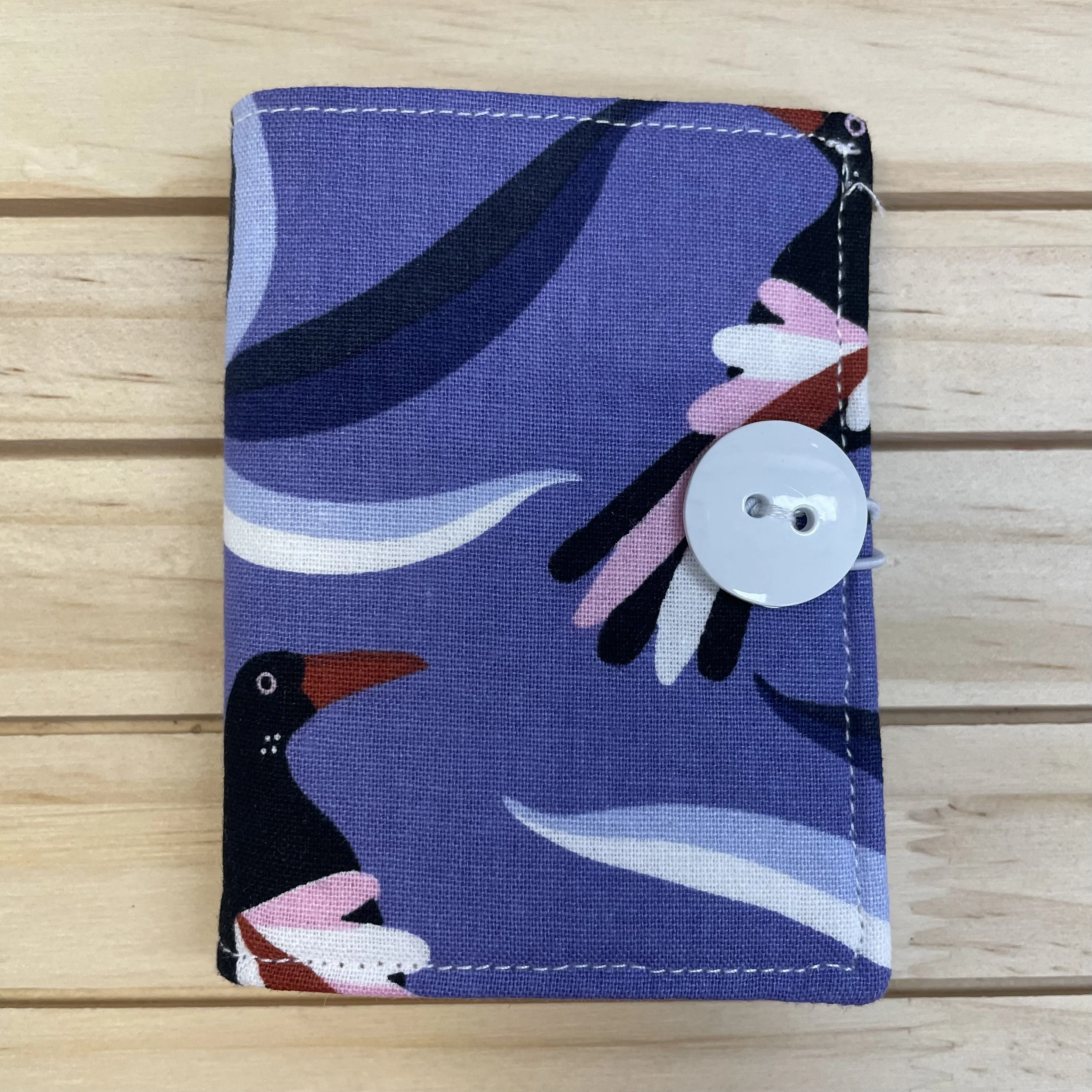 Needlebook: Australiana bird theme