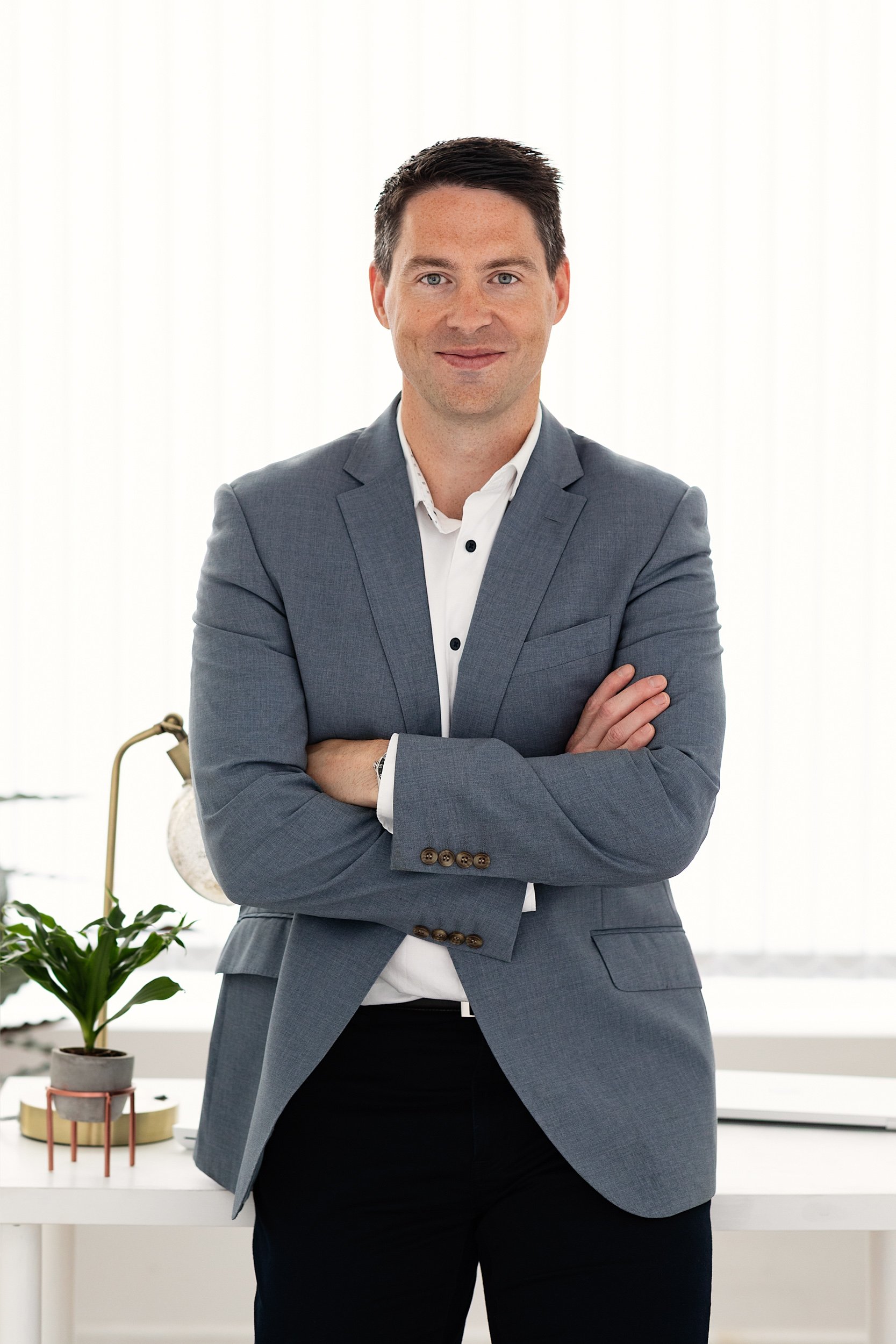 Expert fractional financial controller and fractional FC services for growing SMEs. Improve cashflow, reporting and financial decision-making