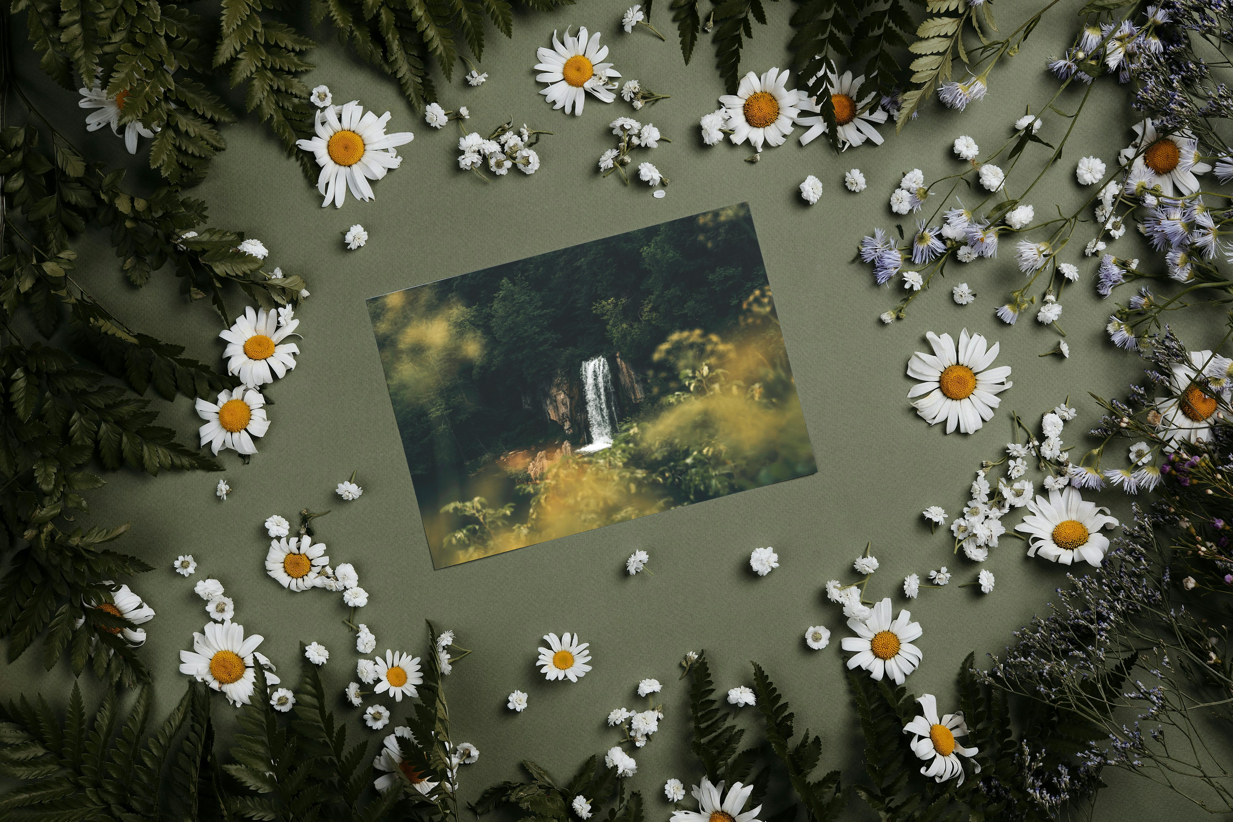 10 Simple Reasons to Send a Postcard
