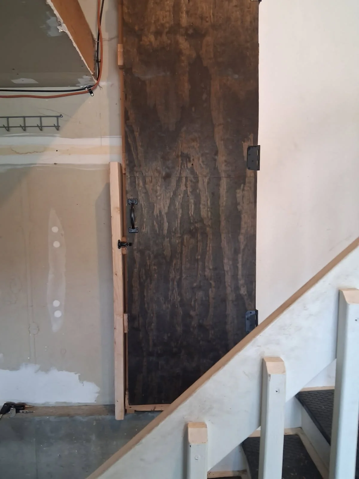 Built a custom blocking side door for a ladder 