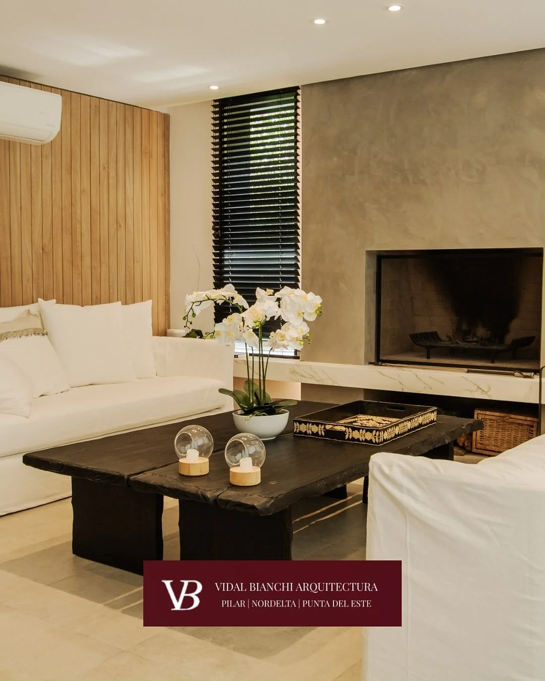 Esta casa parti&oacute; de una base cl&aacute;sica de ladrillo y madera, con el deseo de transformarse en una vivienda moderna, c&aacute;lida y funcional. ✨
El desaf&iacute;o fue conservar la esencia original y, al mismo tiempo, redise&ntilde;ar sus 