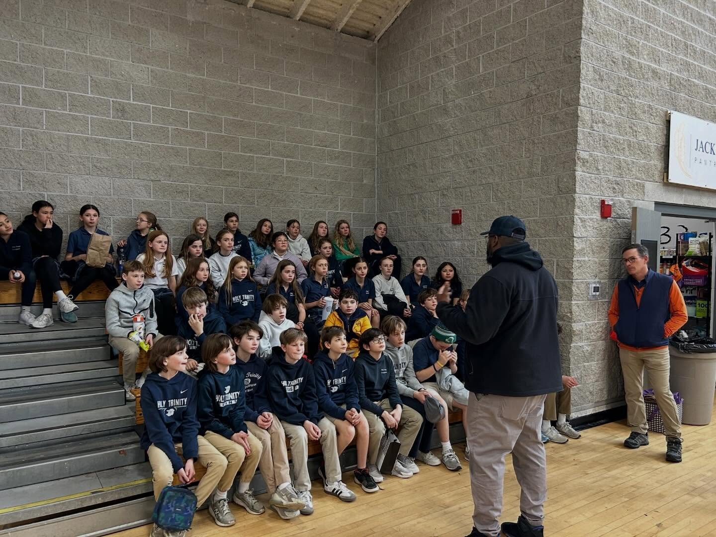 Living out Lent through service 💜

Our 6th graders spent the day at the National Center for Children and Families (NCCF) and Jackson&rsquo;s Pantry, giving their time and talents to help others. Whether sorting shoes for the clothing store or organi