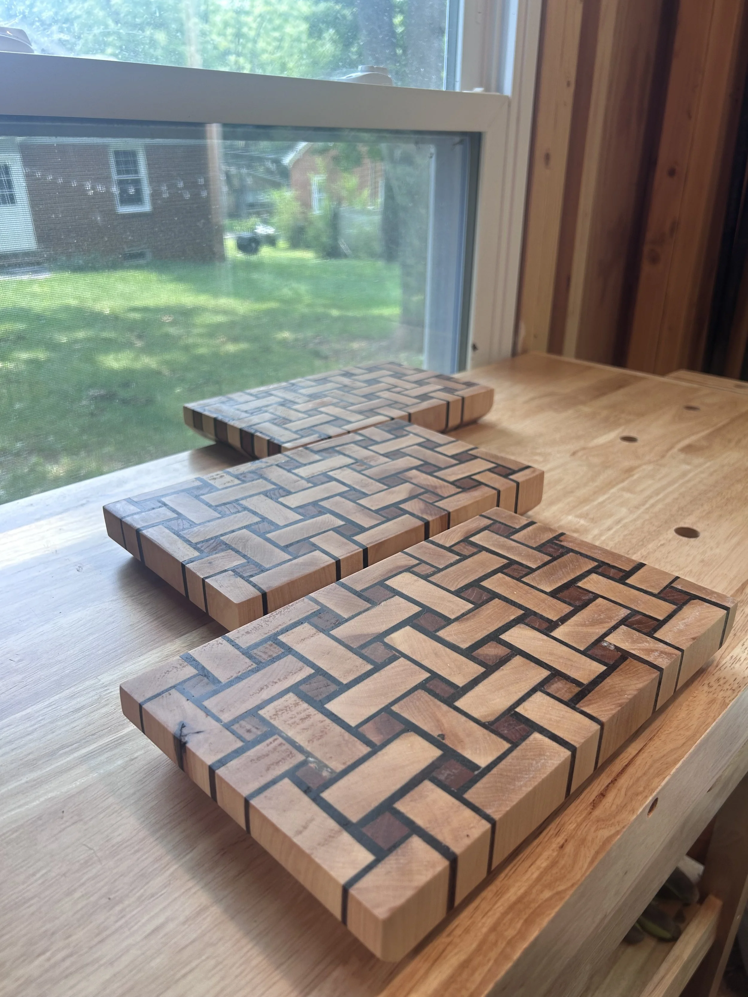Basket weave cutting board