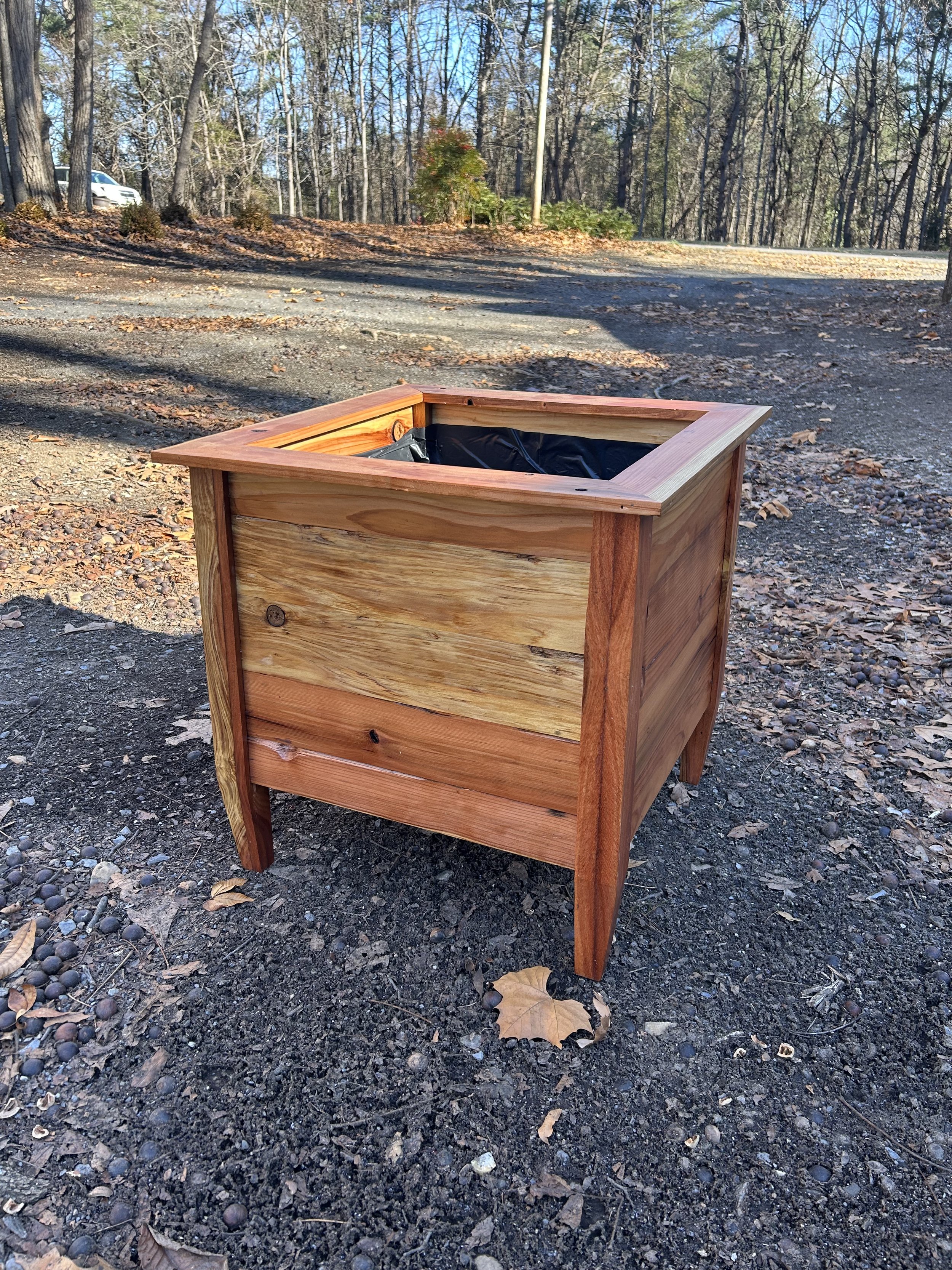Redwood planter- 2.jpeg