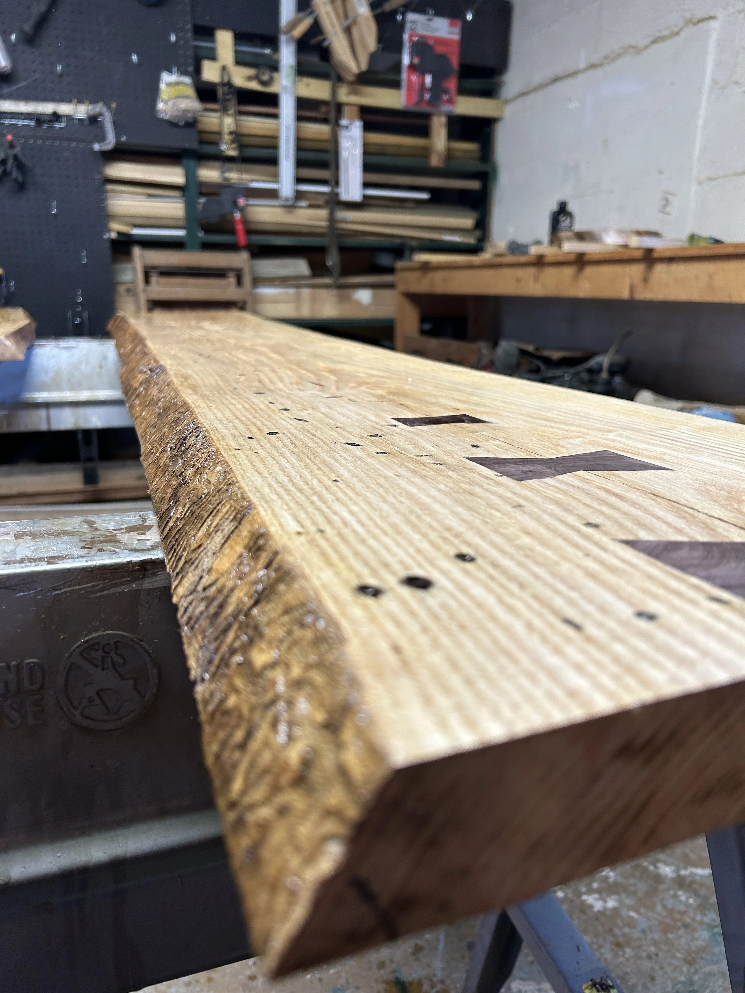 Live edge top- live edge.jpeg