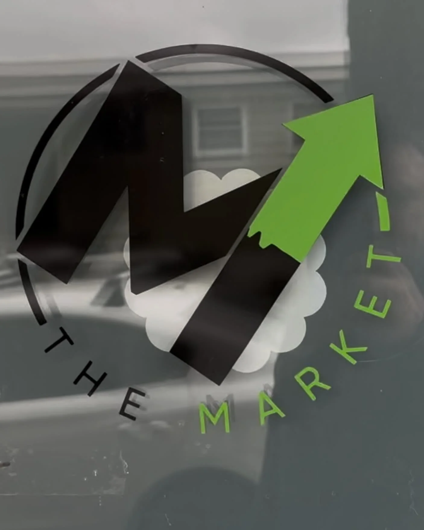 We are happy to have been received so well by @the_market_207 .  They scooped up some hash burger and some Donny burger today.  Check them out for a wide variety of fine selections from some of Maine&rsquo;s top cultivators! #smallbarnfarms #knowyour