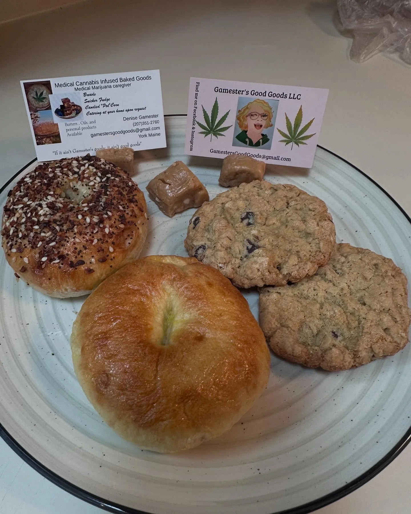 We had the pleasure of meeting with Denise from @gamestersgoodgoodsllc today.  She is a talented chef that is new to the area and the Maine medical cannabis program.  Her products are infused with full spectrum cannabis oil, not distillate! Spread th