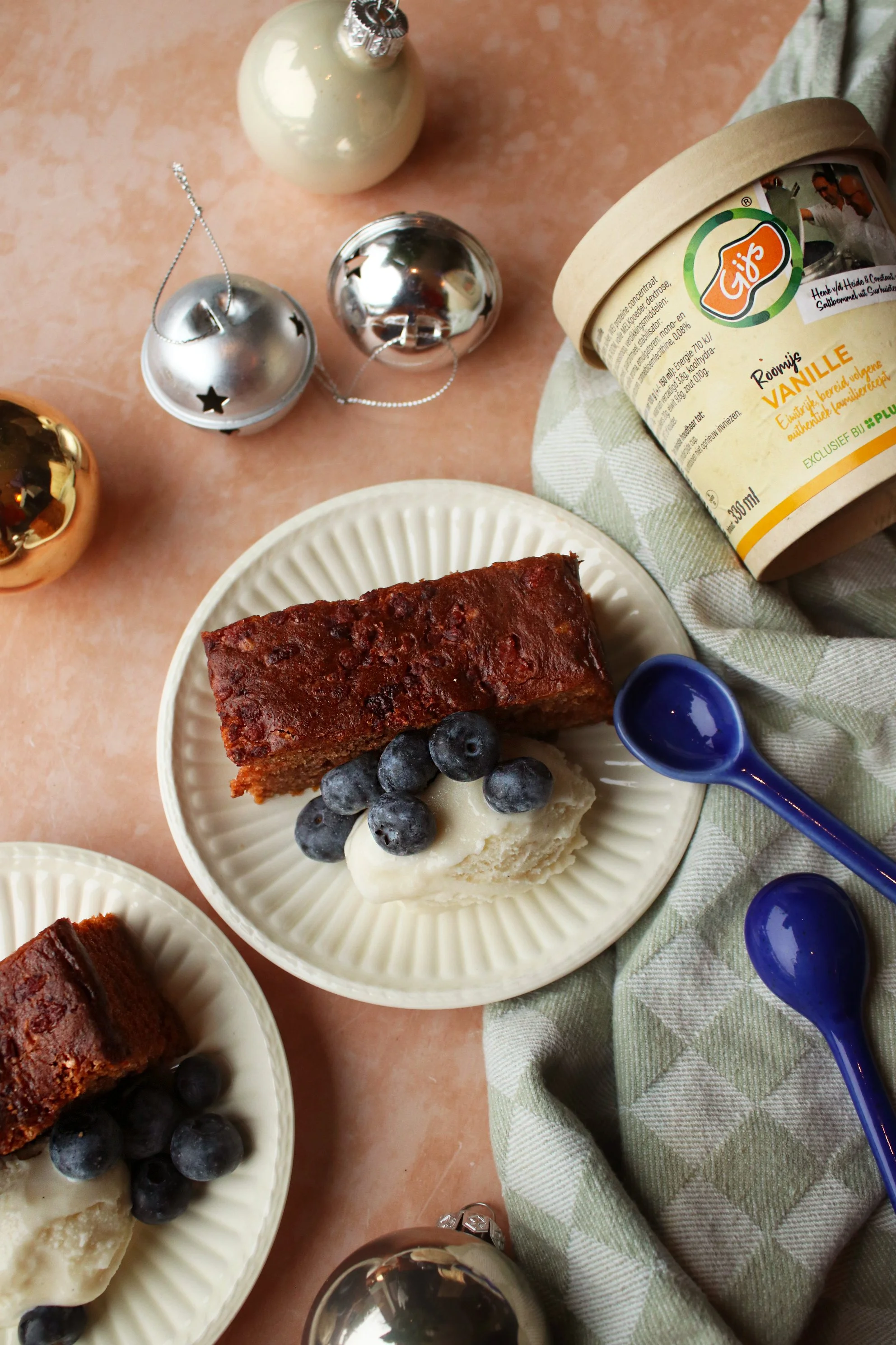 GIJS Kaneelcake met Roomijs