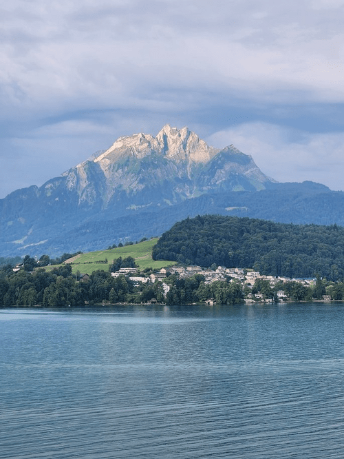 Lucerne peak under sun rays