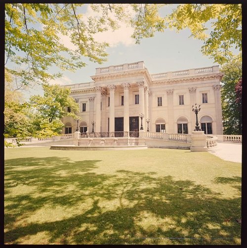 Exterior of Marble House in Newport Rhode Island