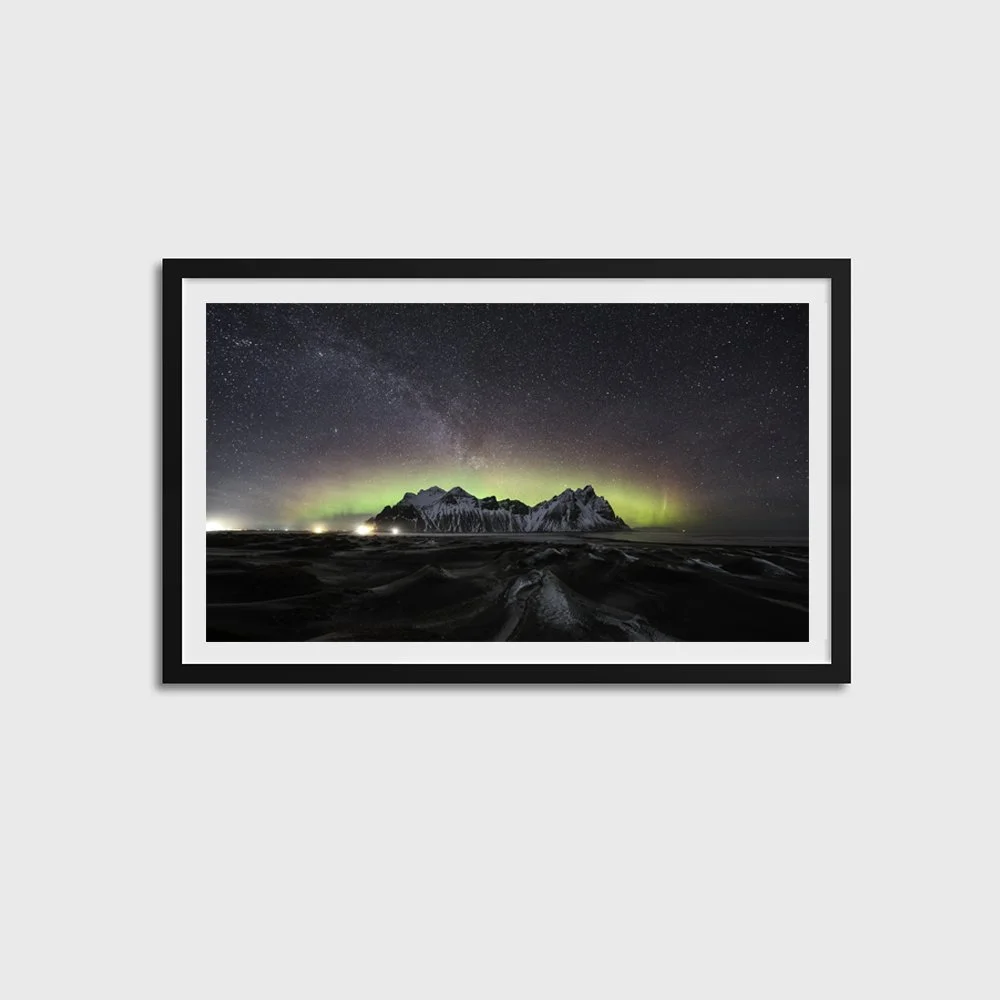 Aurora over the Sands