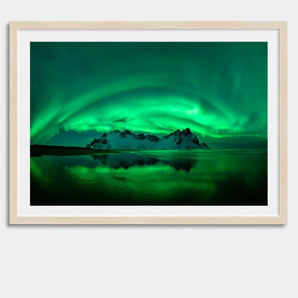 Aurora over the Vestrahorn OAK FRAME.jpg