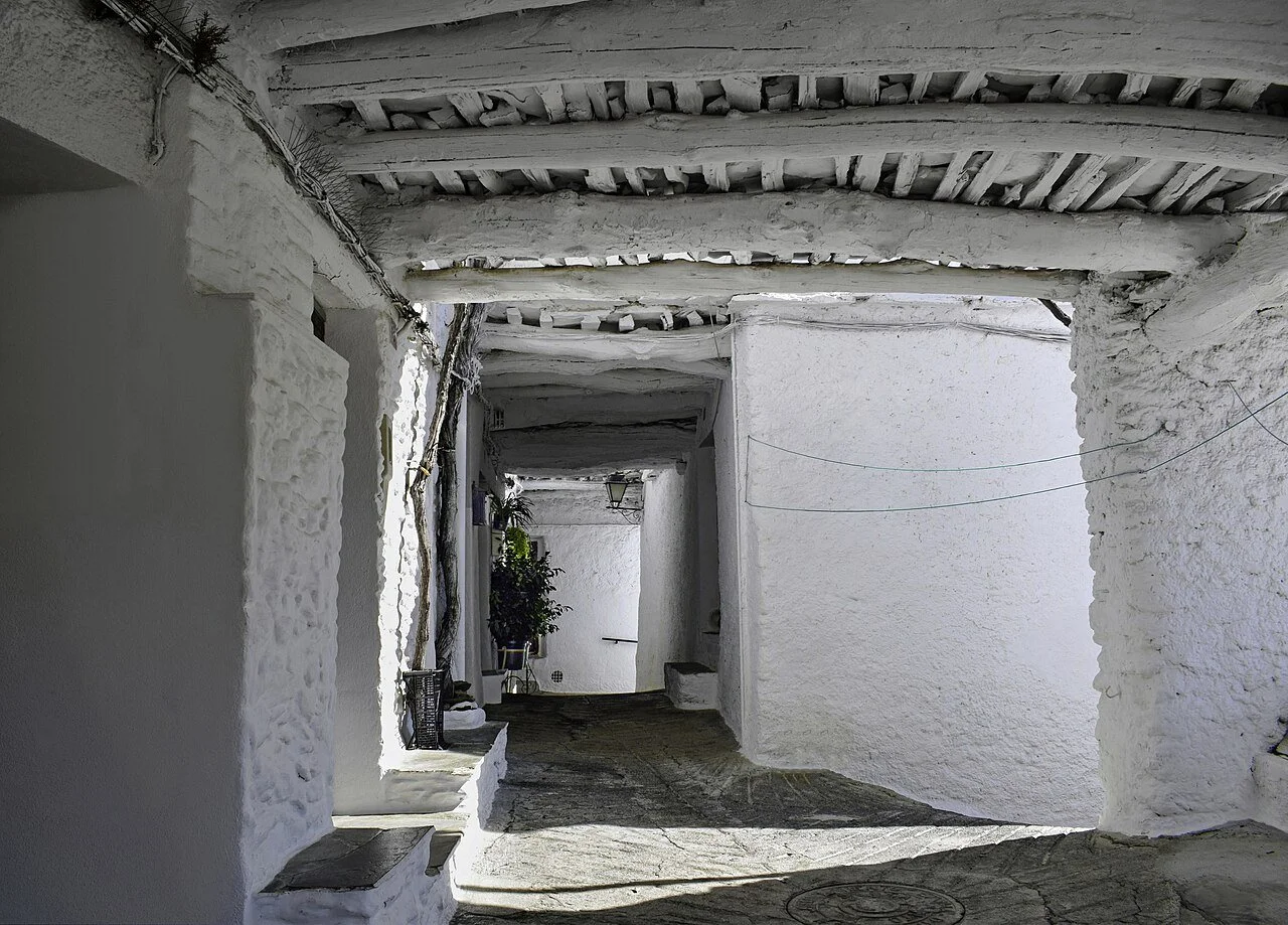 Capileira_(50841025723).jpg