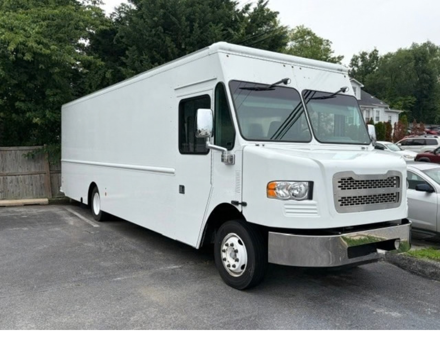 TRUCK IN RECONDITIONING (1).png