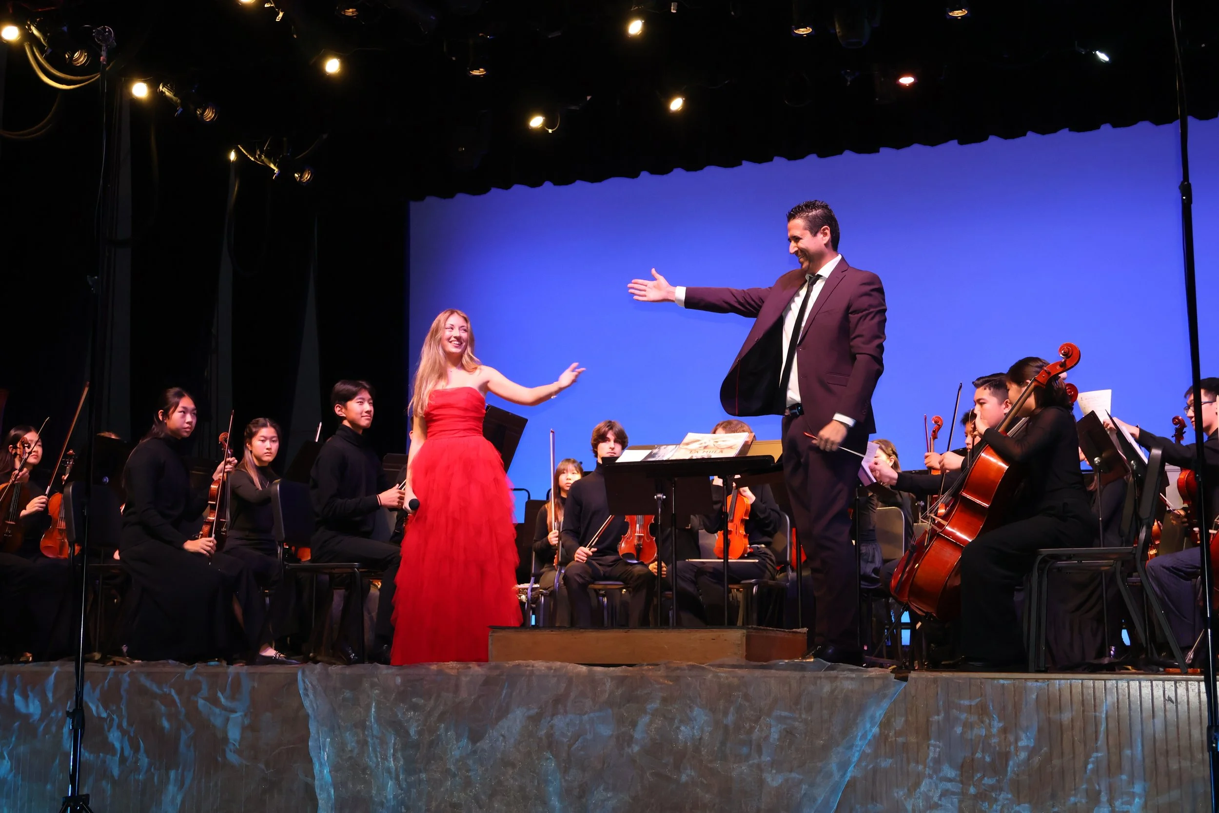 Concert Report: The Music of Oscar Navarro