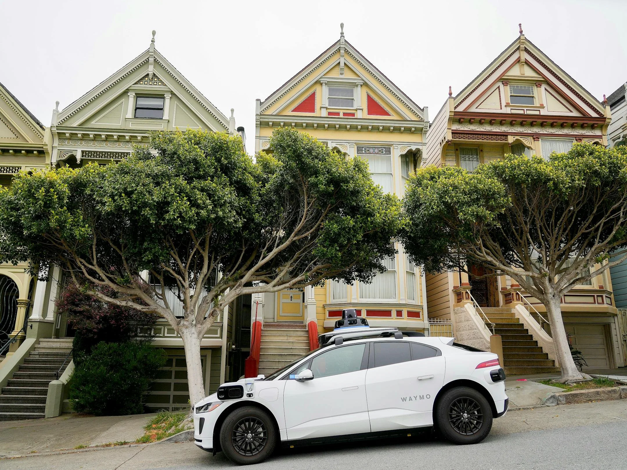  How to explore classic San Francisco — with the help of self-driving taxis  
  Minnesota Star Tribune 