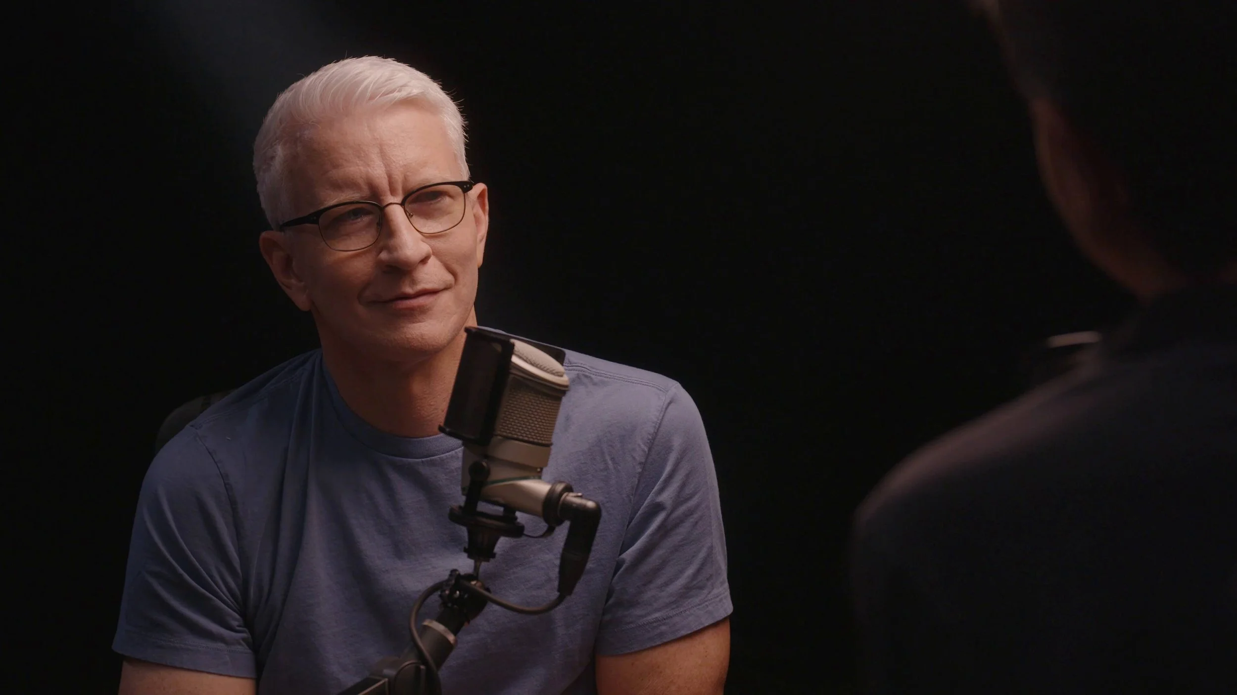  Anderson Cooper Finds Connection in Grief While Helping Others Do the Same   Next Avenue 