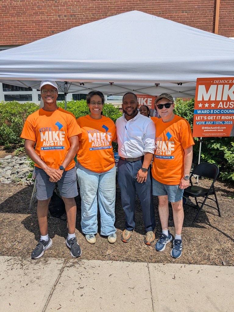 071225_Canvass_AustinW8