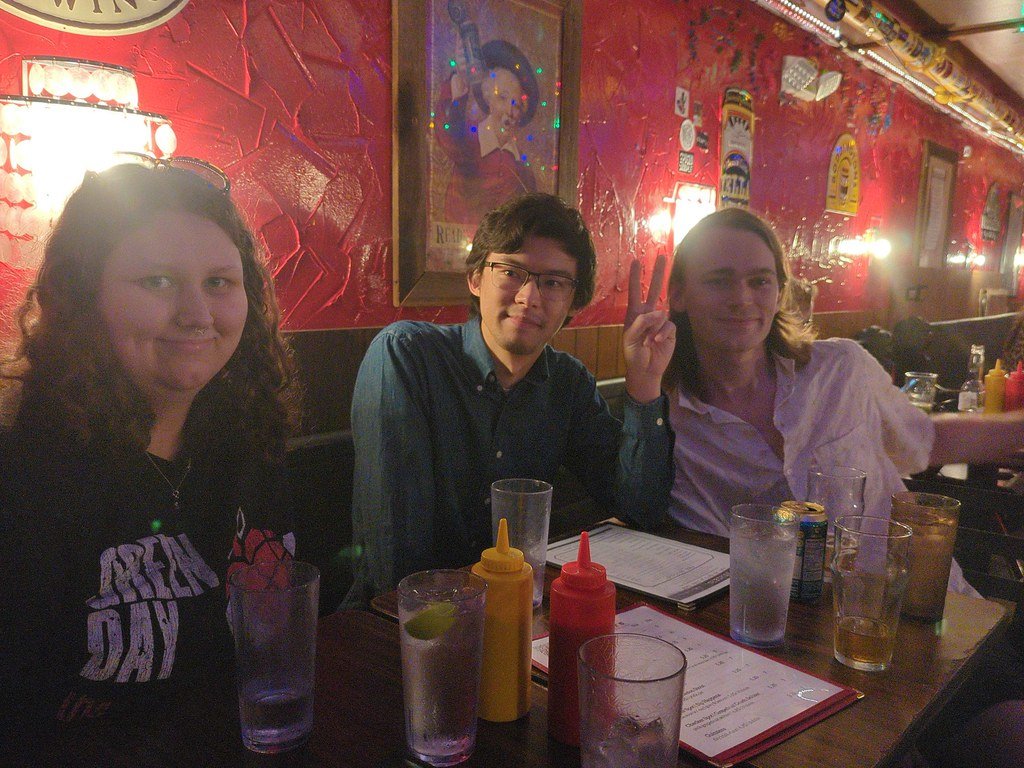 081226_HappyHour_QuarryHouse2
