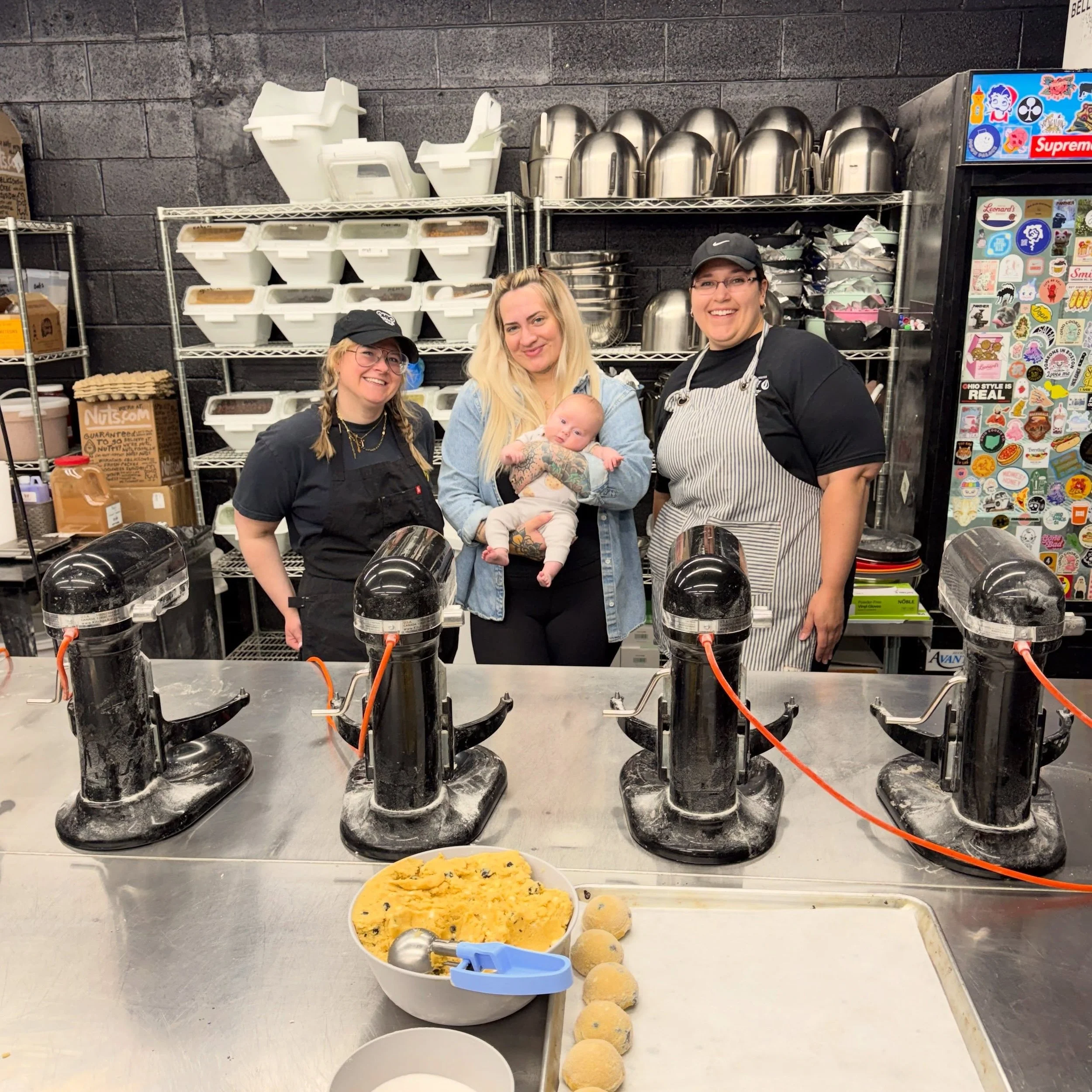 Who makes the best cookies in the world?  This is the @ohiocookieco crew!  Oh and did you know that every cookie they&rsquo;ve ever made is small batch made in these countertop mixers??? (3000+ per week&hellip;)

Katie did everything herself for the 
