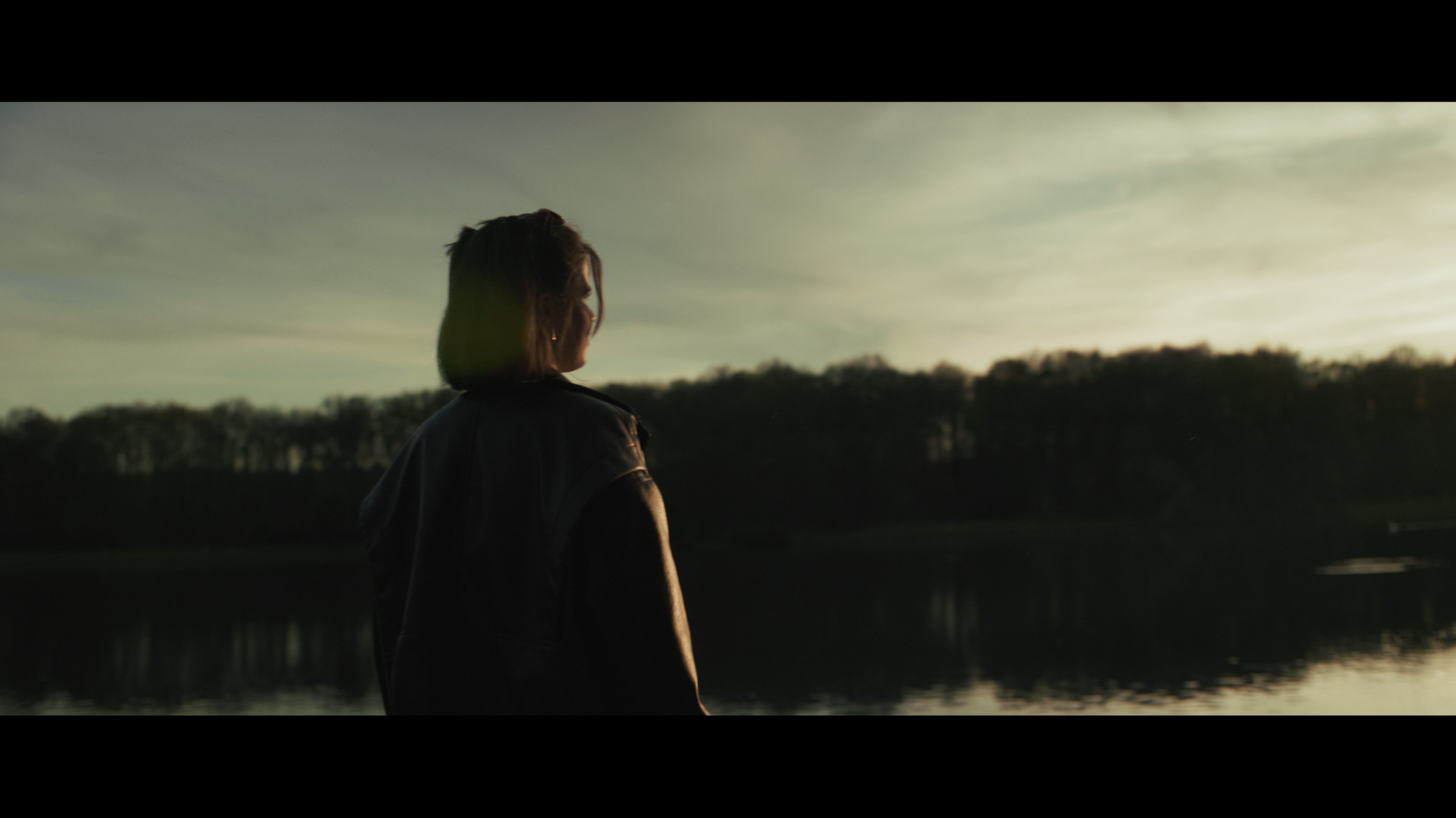 Gegenlichtaufnahme mit Sonnenflare und anamorphic Look gefilmt mit Blazar Mantis 50mm