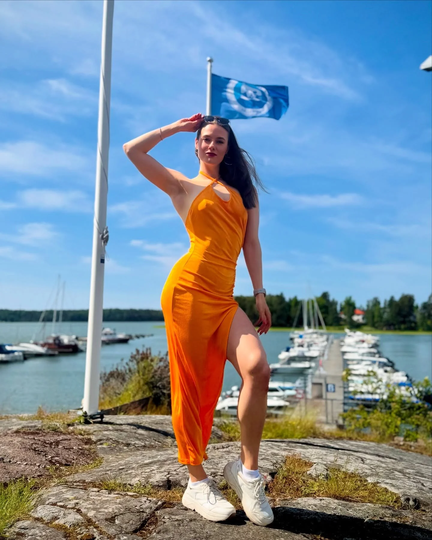 Colors to match my vibe🧡🩵🩷
@teamadvancedfitness kesäjuhlissa oli hauskaa kuten aina🕺🏻🌅
#summervibes #summer #dressedup #party #colorful #vibe #girlswholift