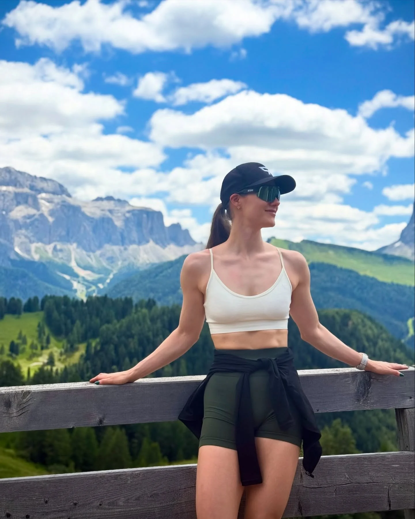 Dolomite files: when every moment feels like a 3D postcard🏞️
Lempparijuttuja👇🏼
⛰️ Sassolungon ylityskierros, Seceda ridgeline (UNESCO) + kierros huipulla ja Lago di Carezza + labyrintit ovat ”must” päivävaelluskohteita
🏡Hau