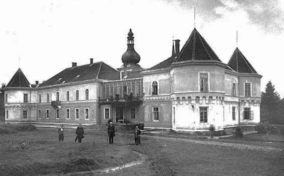 Schloss_Mayres_03.jpg