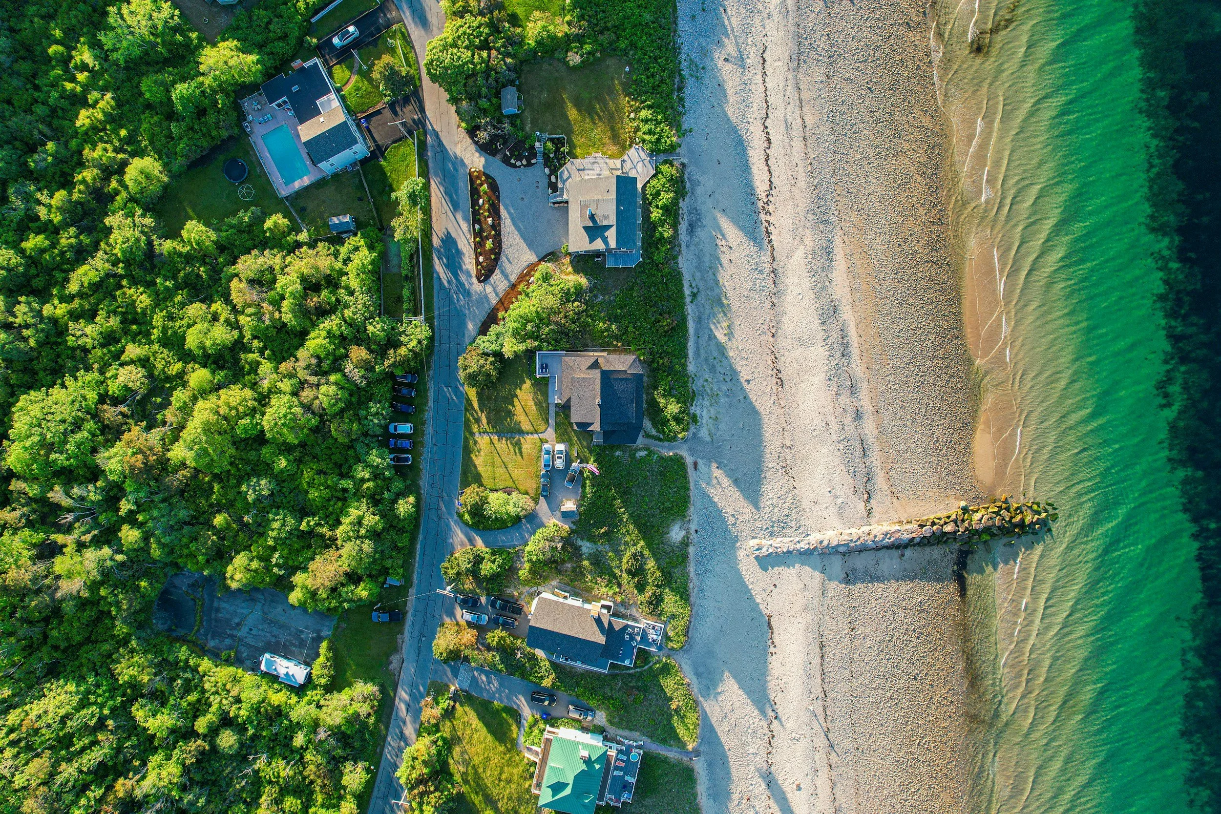 🧭 Sarasota's Luxury Neighborhoods: Where to Build Your Custom Dream Home