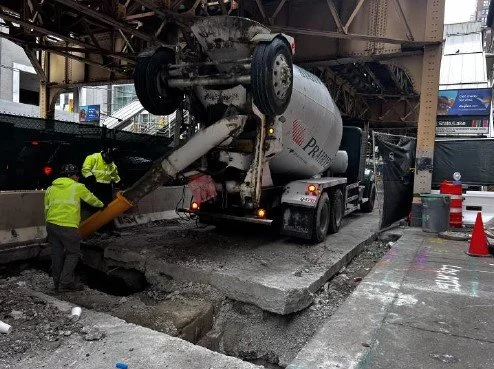 Placing Concrete on Lake Street