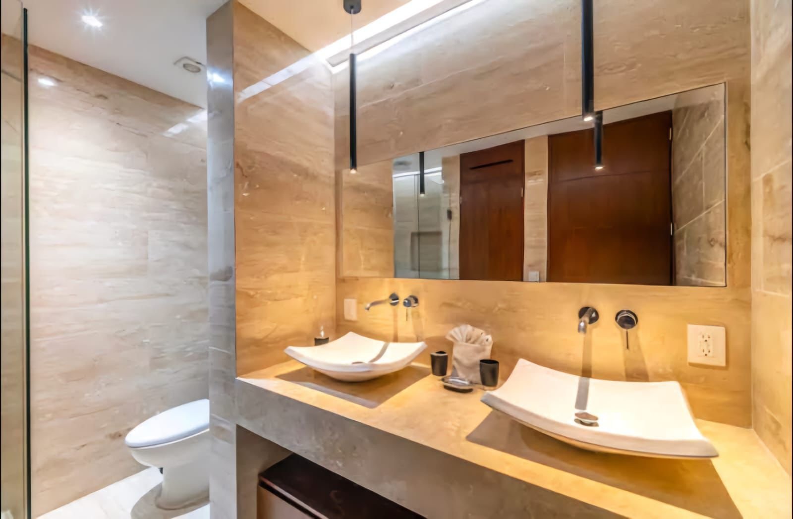 WhatsApp Image 2025-06-04 at 16.11.19_26284a28.jpg