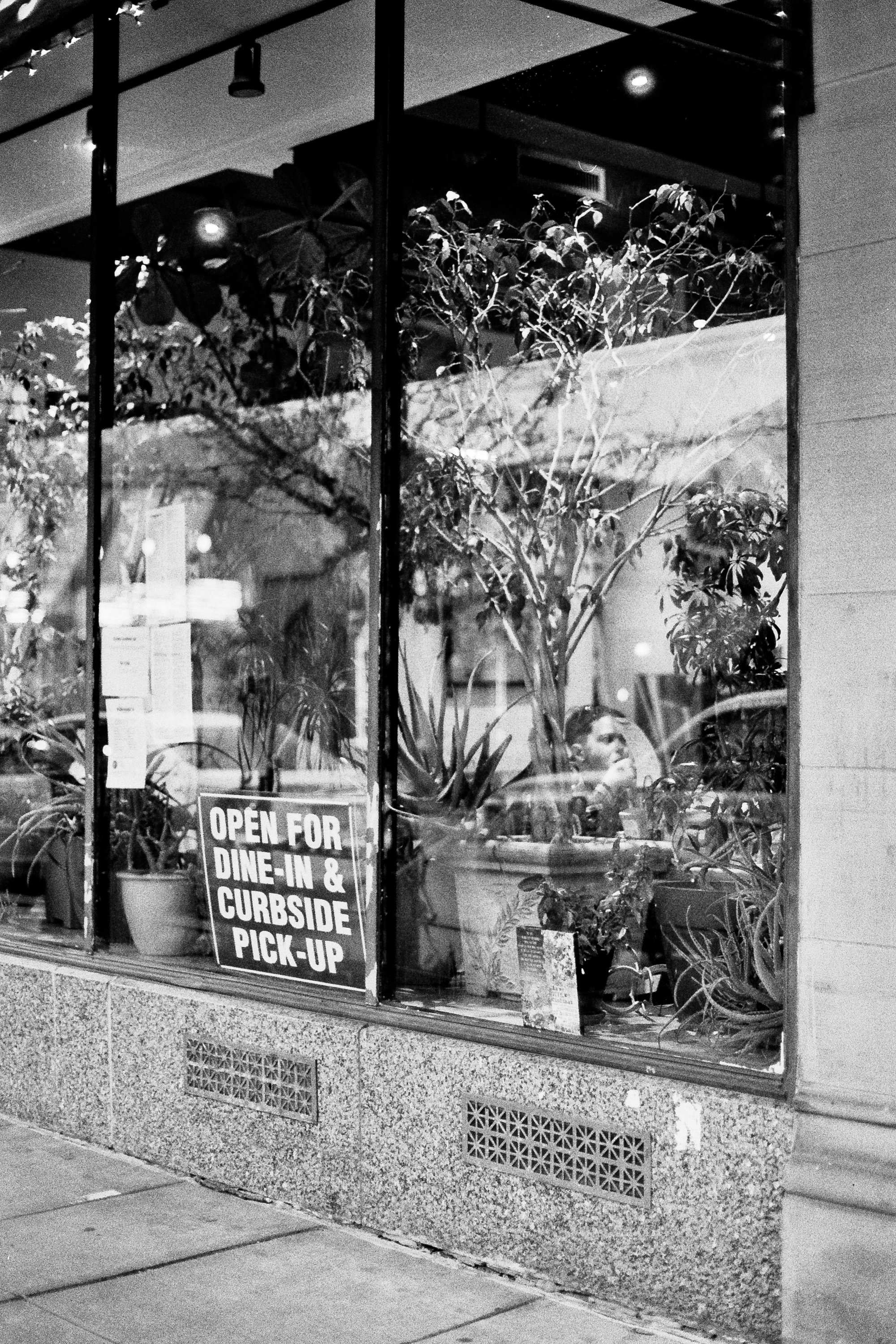 240402_Minoltax700_R1_Pan400BW_P2-15.jpg