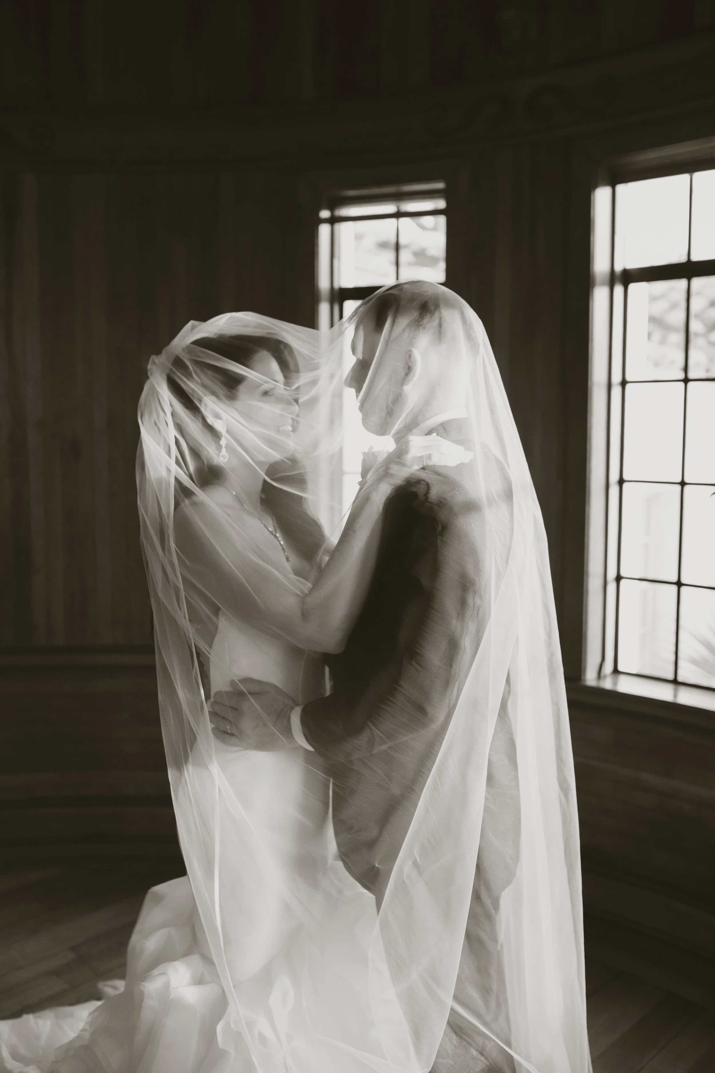 powel-crosley-estate-just-married-couple-sarasota-florida-06.jpg