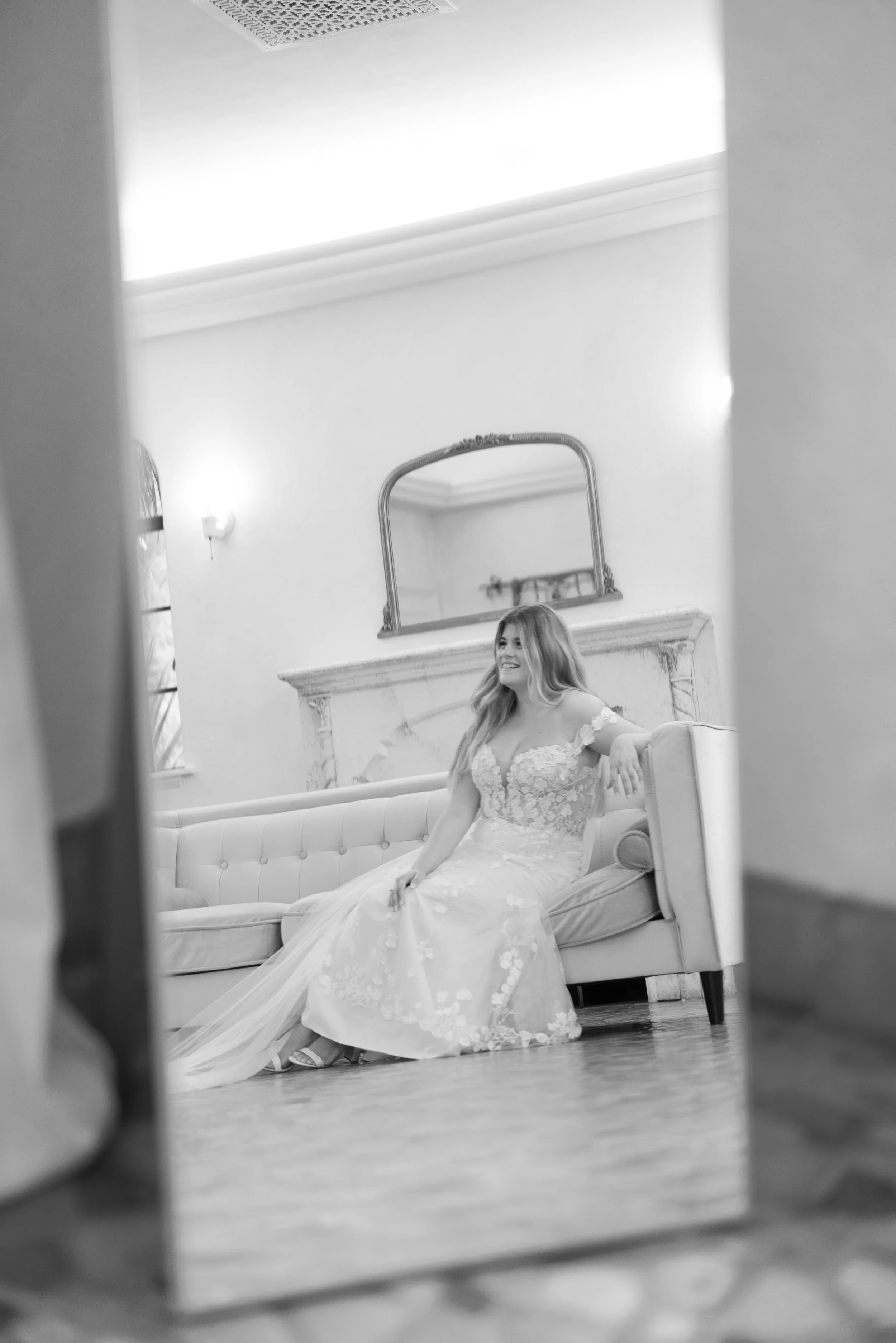 bride-solo-vintage-mirror-black-and-white-bridal-suite-powel-crosley-estate-wedding-sarasota.jpg