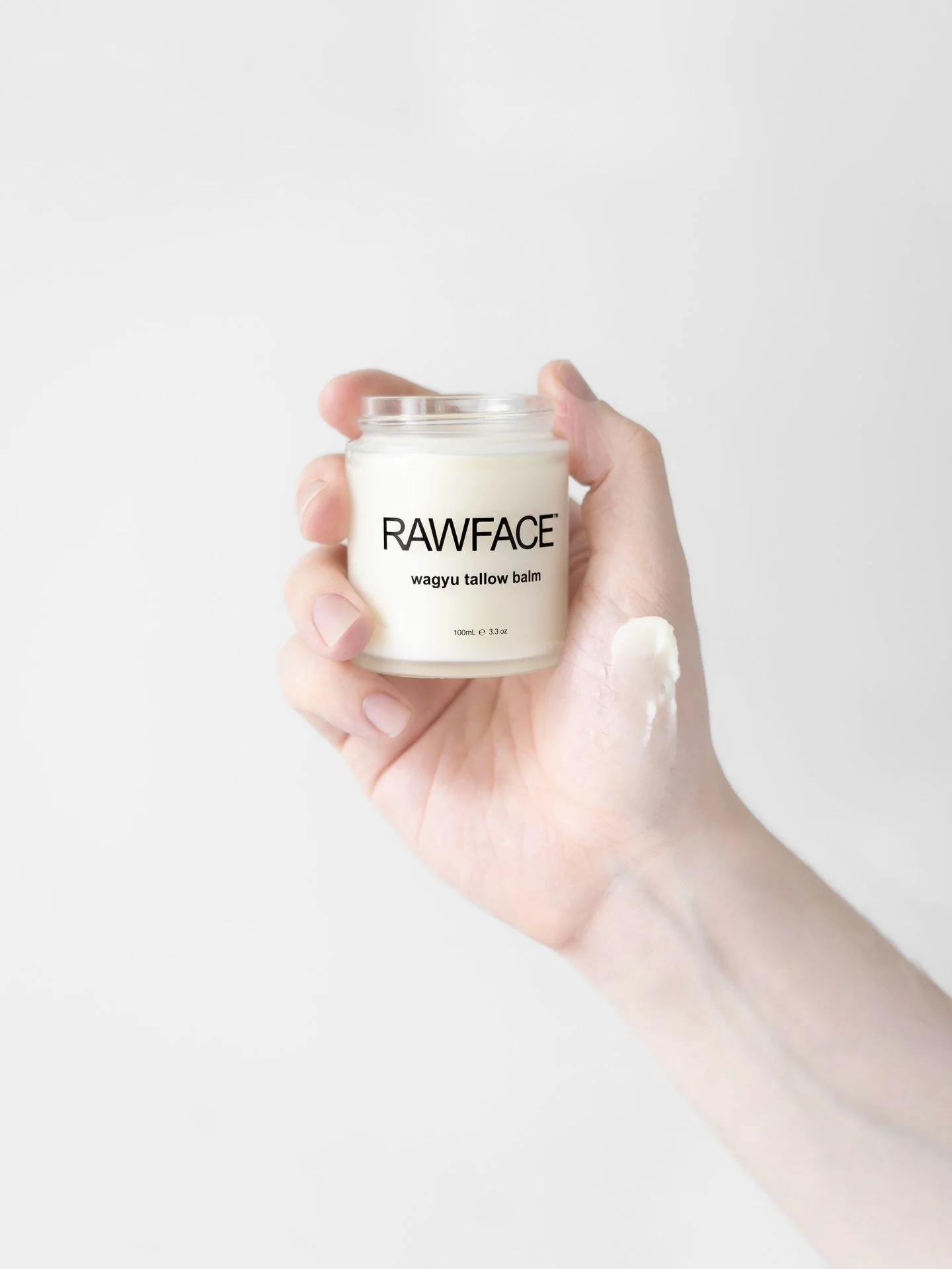 Dryness meets its match with our nutrient rich formula.

The balm melts instantly, delivering deep hydration and a natural glow powered entirely by whole ingredients 💛

#skin #health #healthyskin