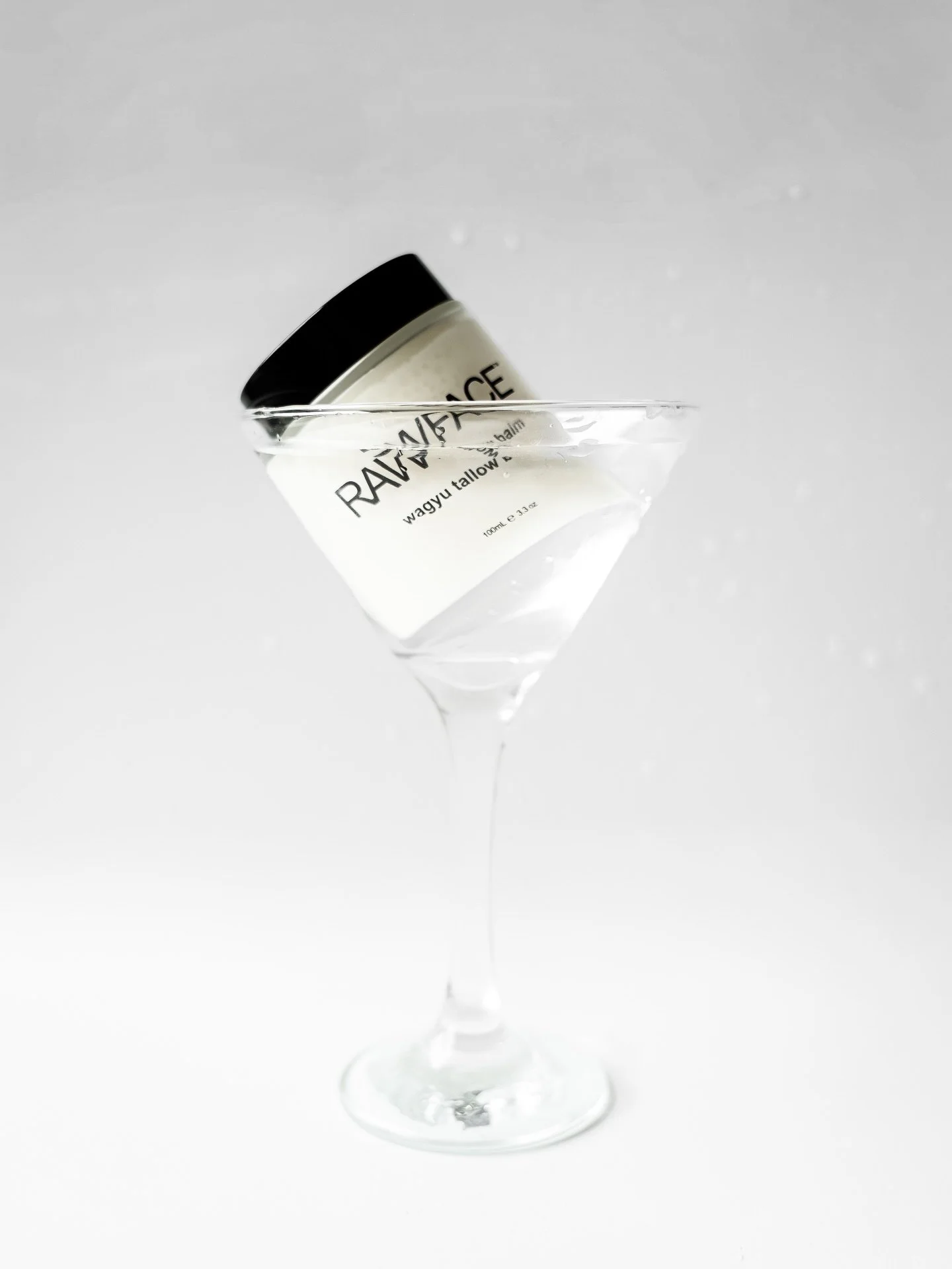 Your skin doesn&rsquo;t just absorb this&hellip;it drinks it.

Our grass‑fed tallow and organic beeswax melt in on contact, sinking straight into the barrier to restore moisture and resilience with nothing extra, nothing artificial. 🌙

#skincare #be