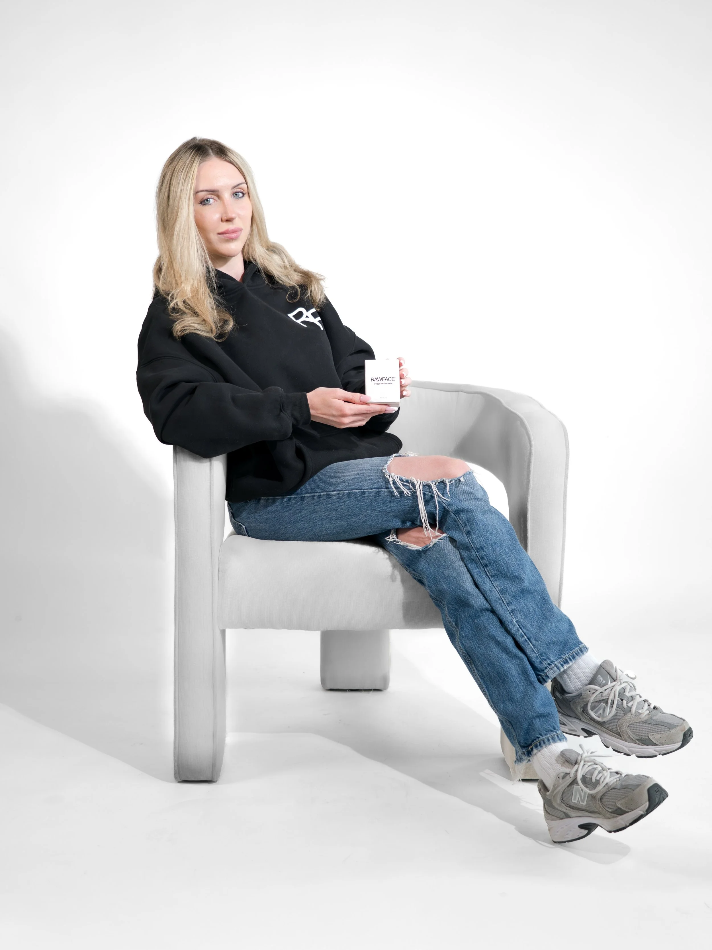 A hoodie that feels like skincare.

Soft, breathable, and intentionally unisex, our RAWFACE hoodie was designed to move with
you.

Pair it with our balm for a ritual that feels grounding and uncomplicated.

Get the drop

#RAWFACESkin #UnisexApparel #