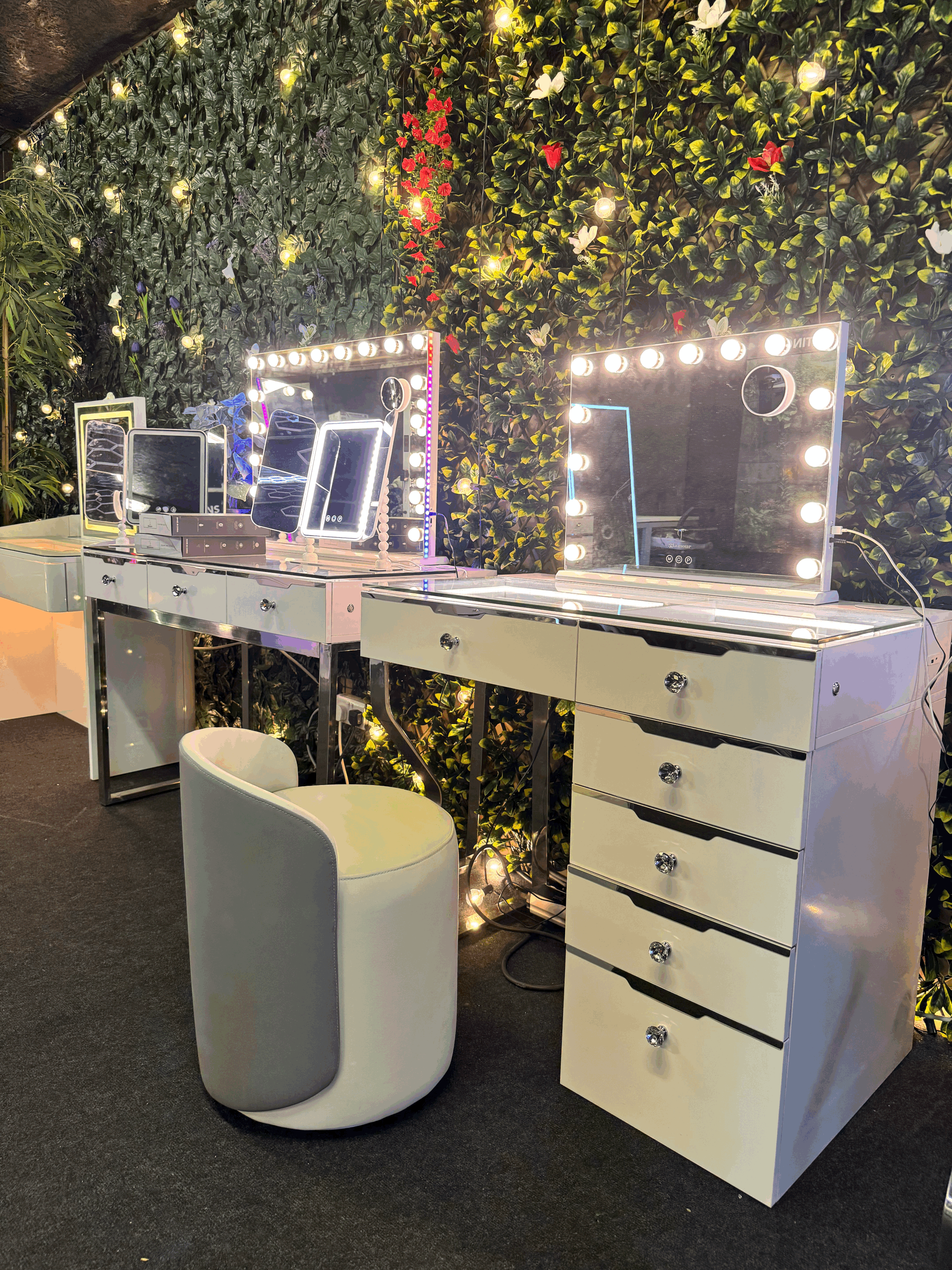 The Edit 6 Drawer Vanity Table