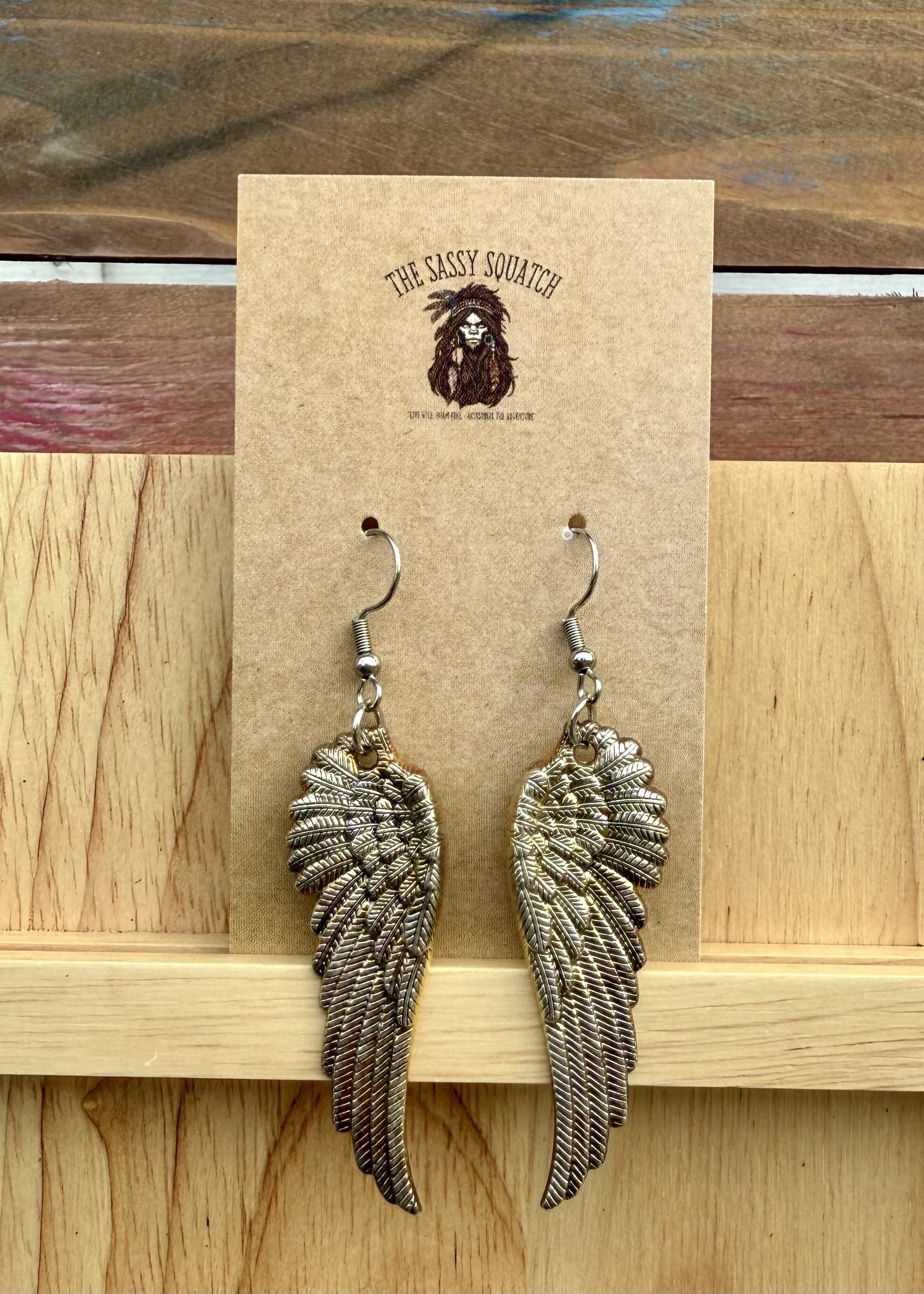 Just Wing It, Girl Dangles