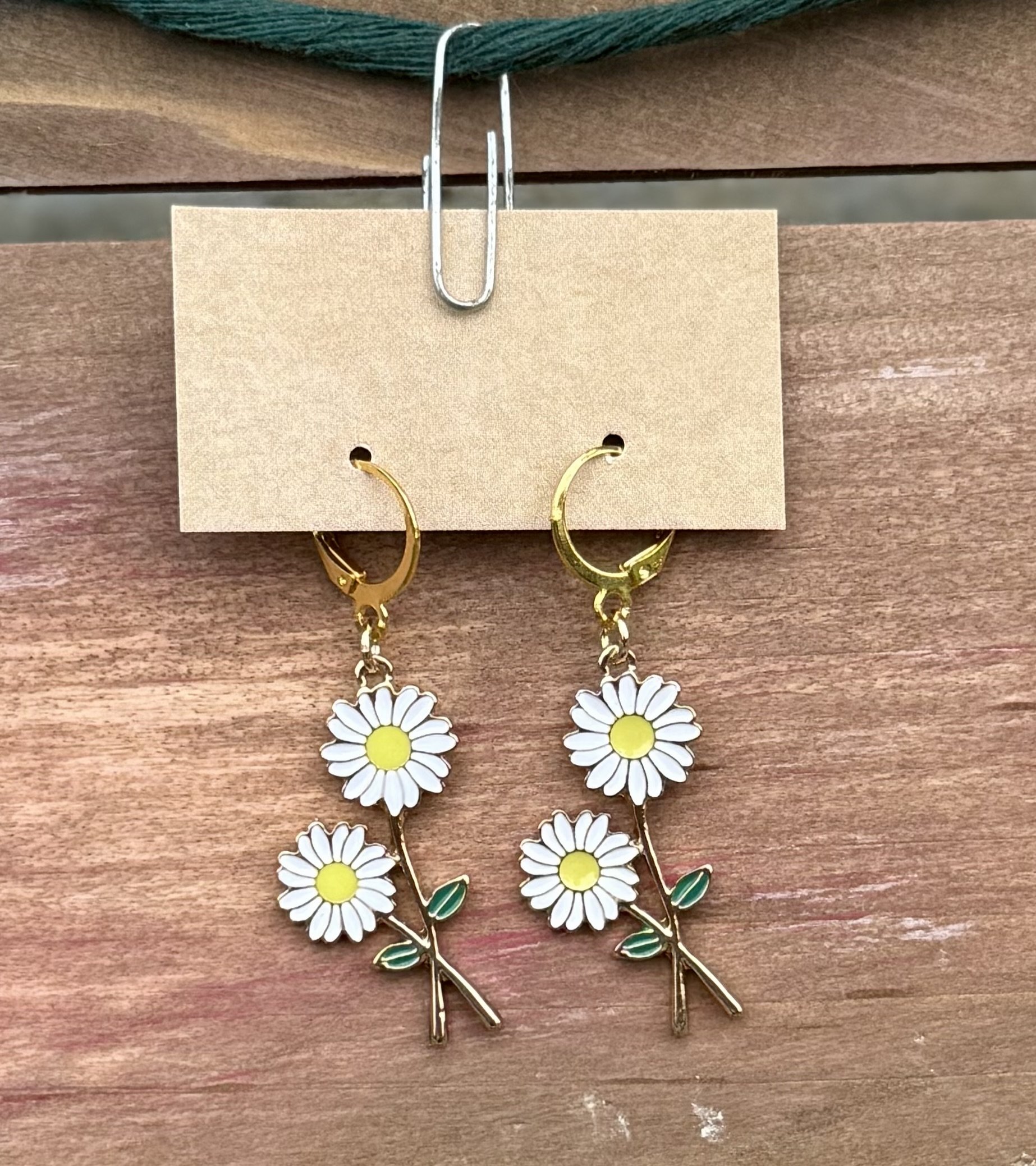 Double Daisy Huggies