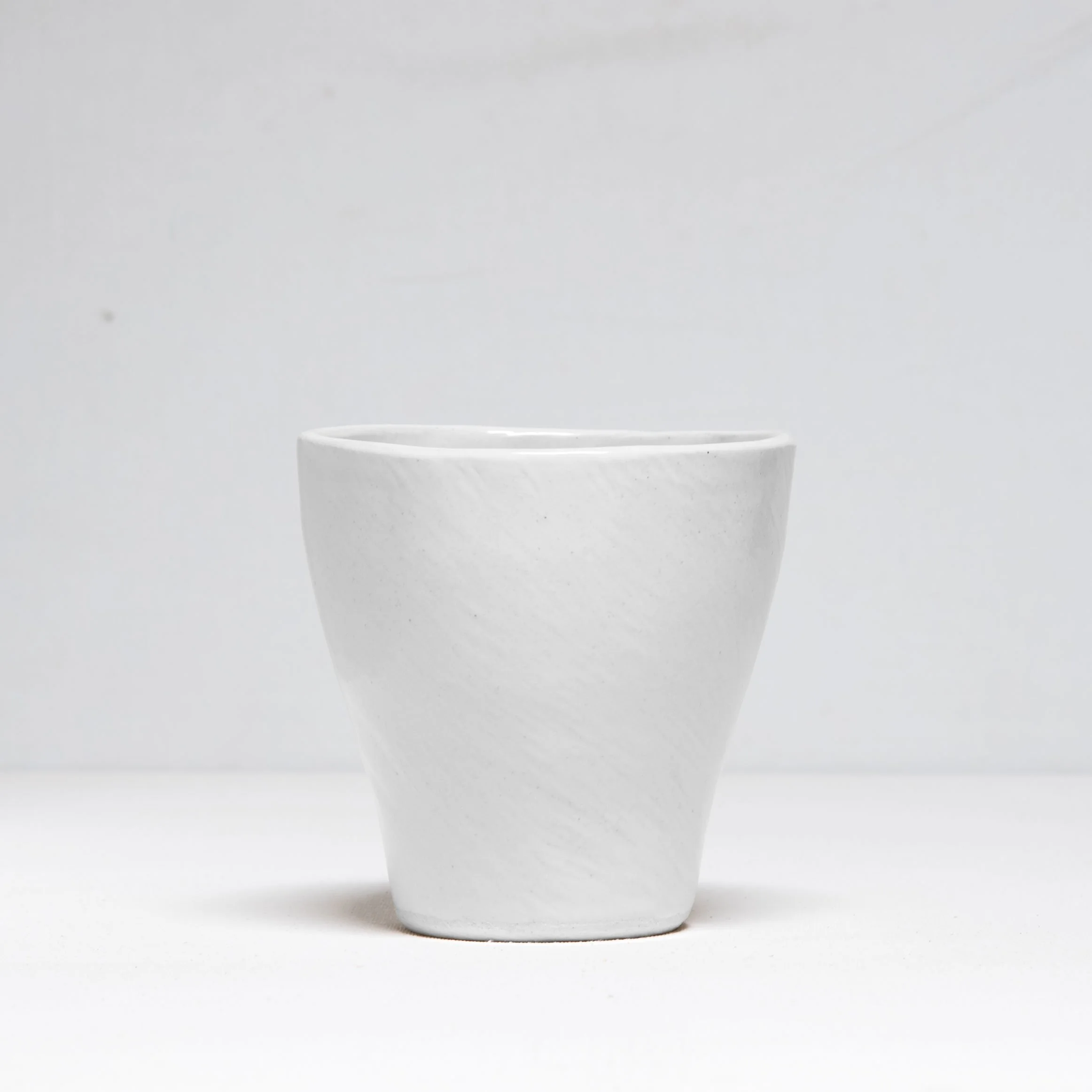whiteglossypot.jpg