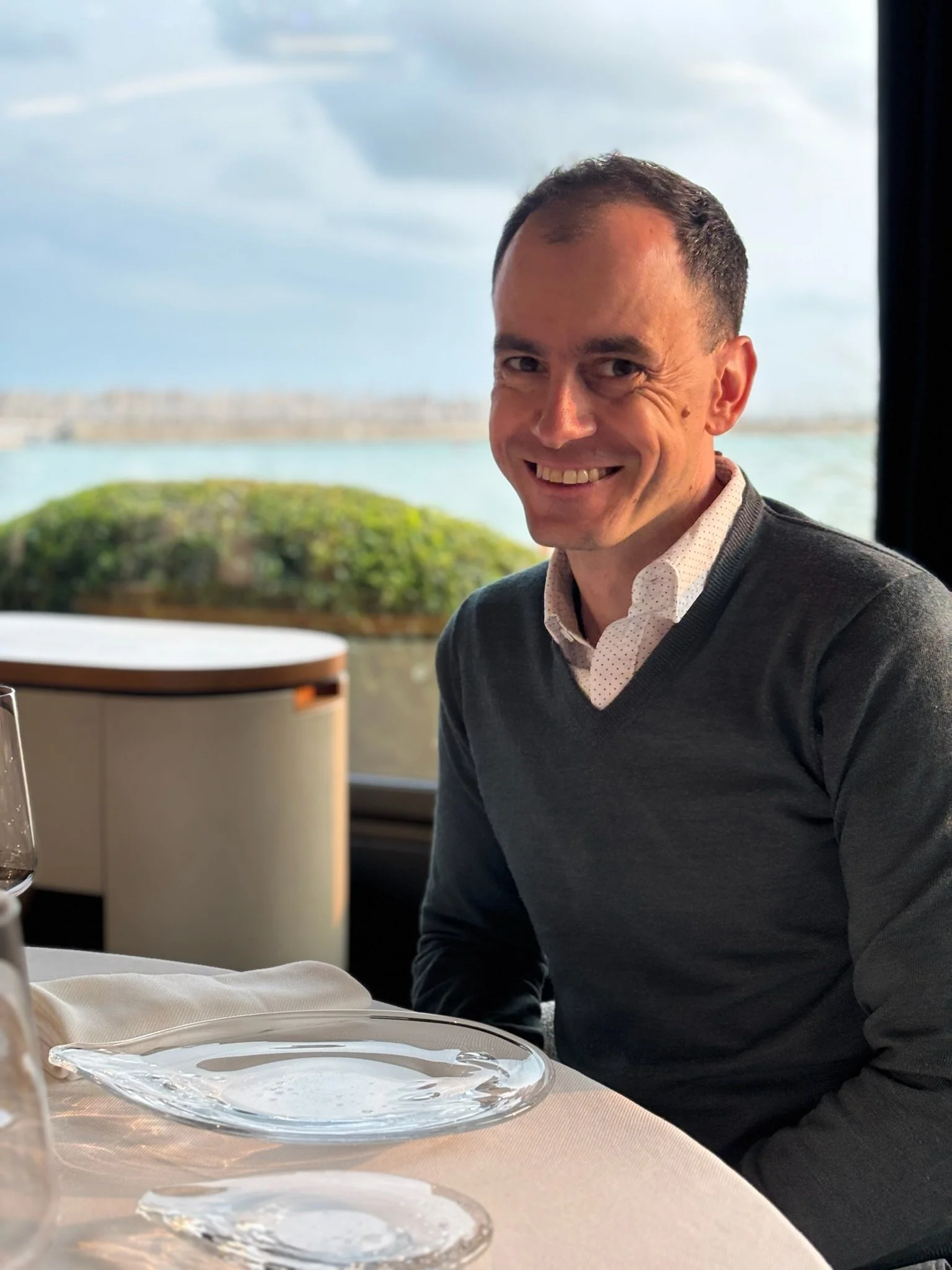 Elio König-Tarasevich.jpg