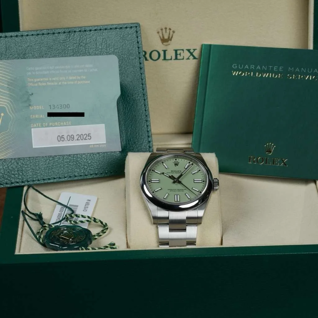 Rolex Oyster Perpetual 134300 41mm