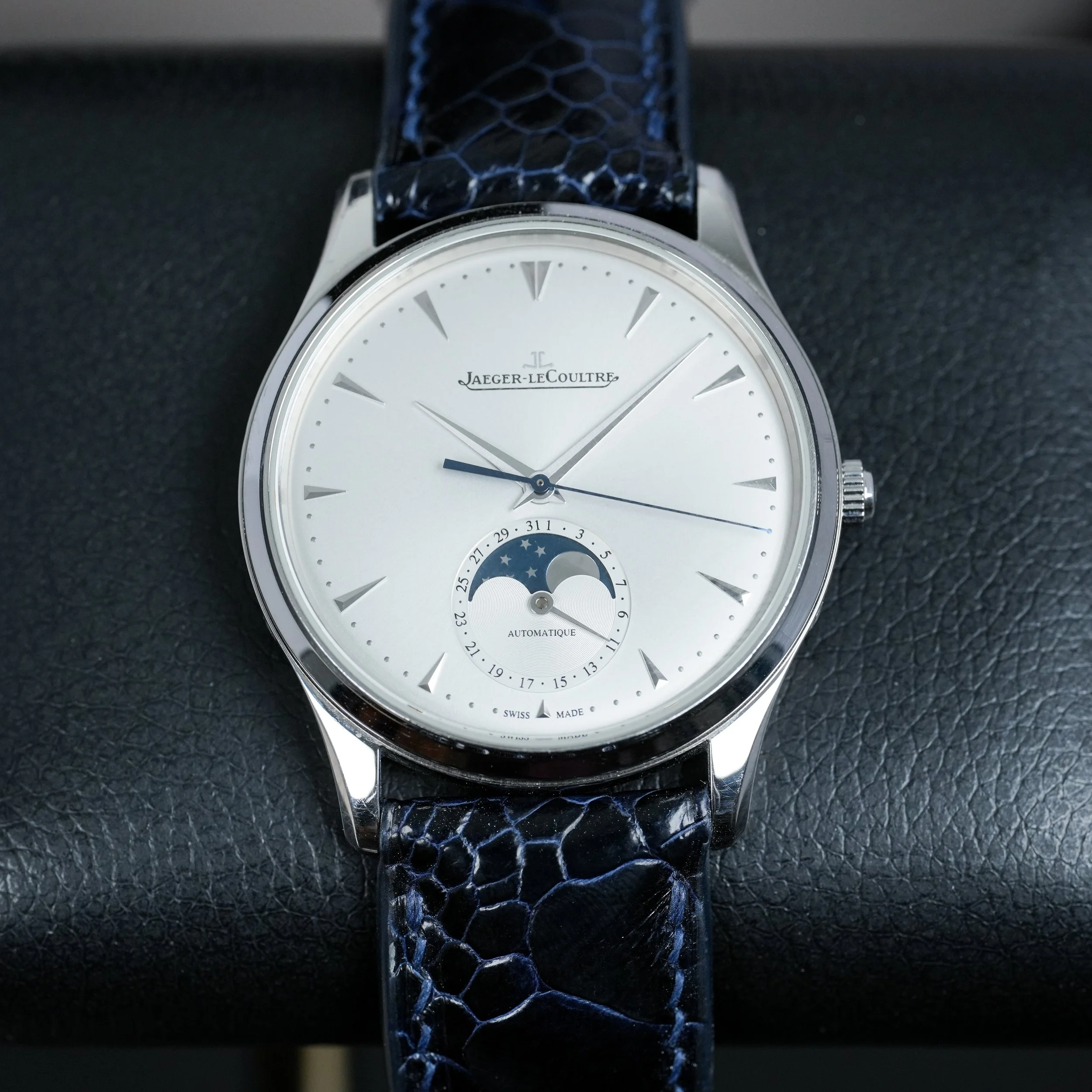 Jaeger-LeCoultre Master Ultra Thin Moon - Full Set - Excellent Condition