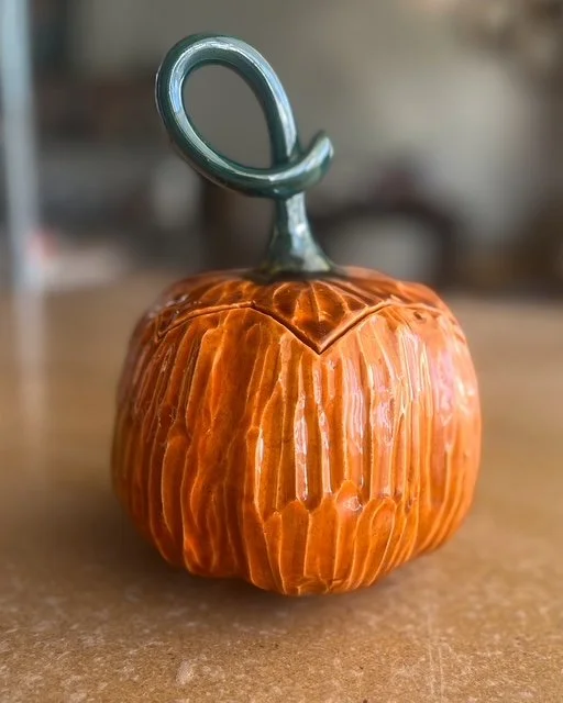 Textured Pumpkin Box with a 'lil Loop-de-Loop 🎃